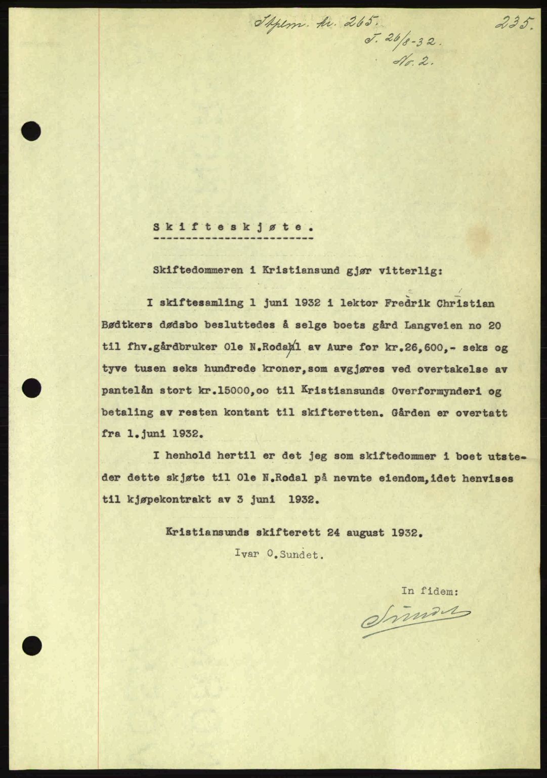 Kristiansund byfogd, AV/SAT-A-4587/A/27: Mortgage book no. 26, 1931-1933, Deed date: 26.08.1932