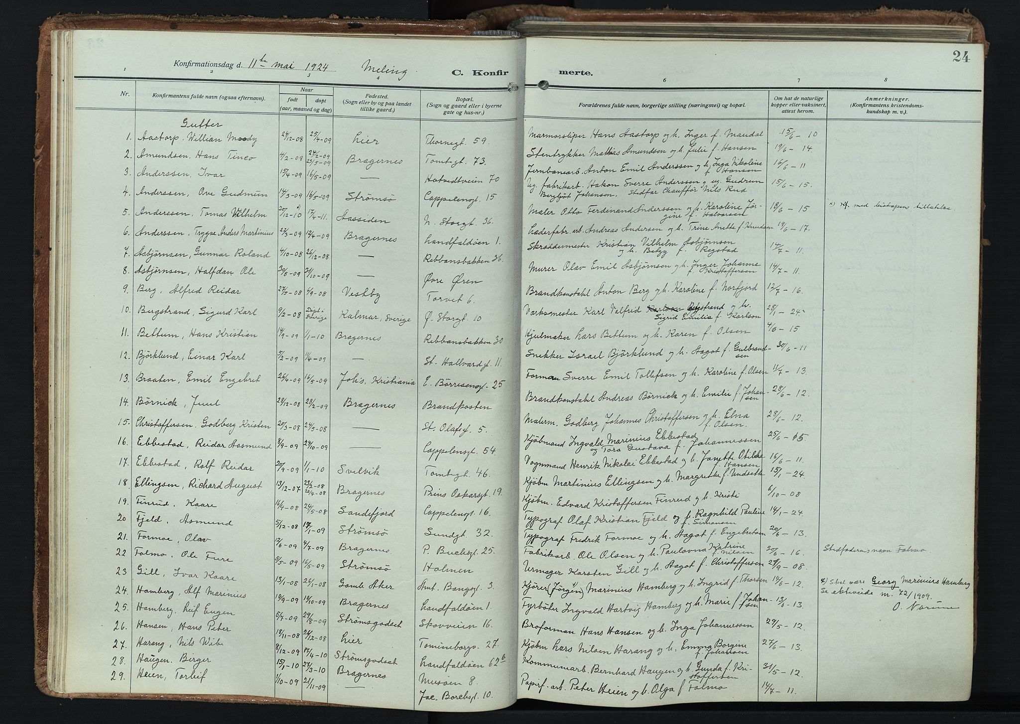 Bragernes kirkebøker, AV/SAKO-A-6/F/Fc/L0009: Parish register (official) no. III 9, 1921-1939, p. 24