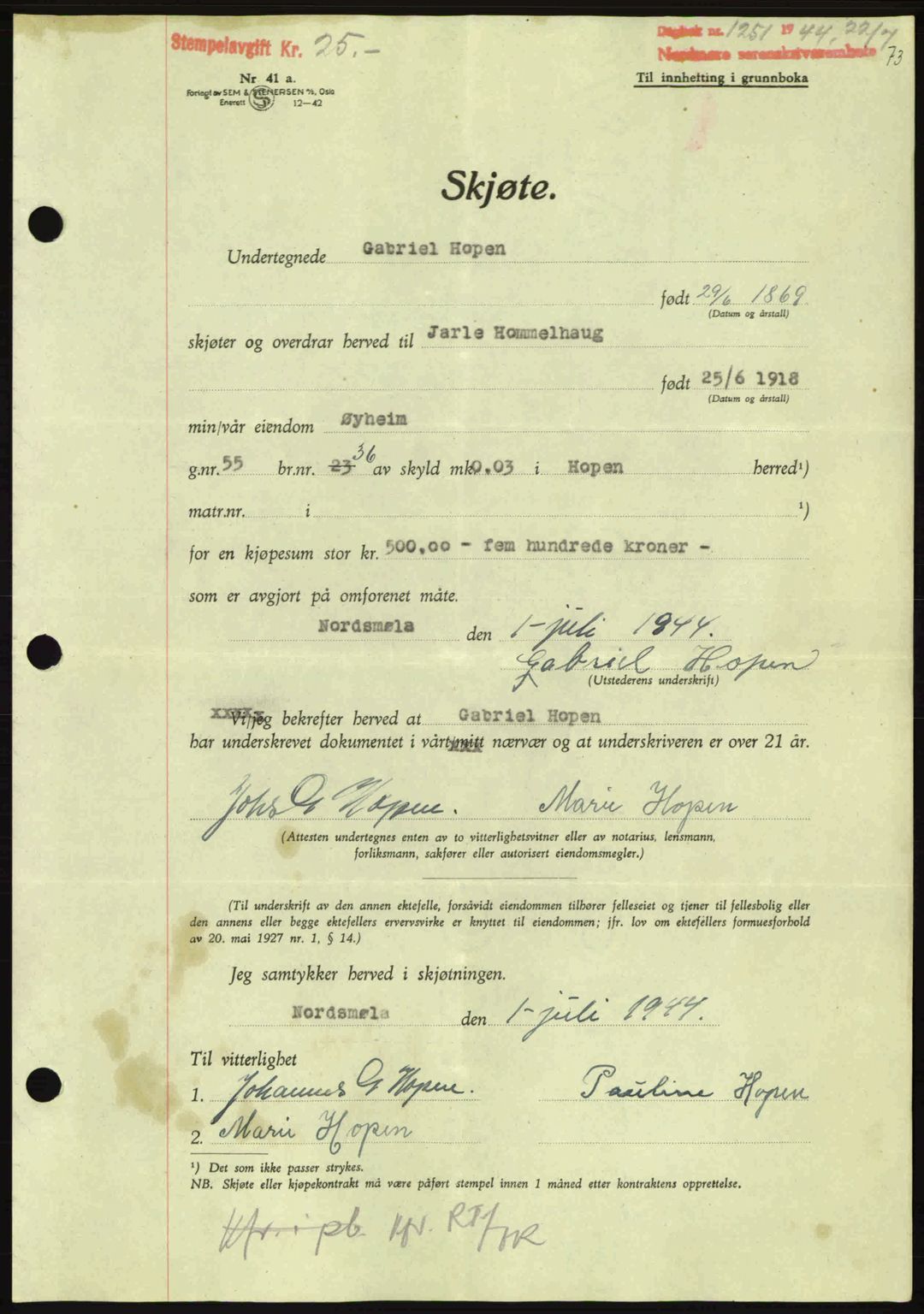 Nordmøre sorenskriveri, AV/SAT-A-4132/1/2/2Ca: Mortgage book no. A98, 1944-1944, Diary no: : 1251/1944