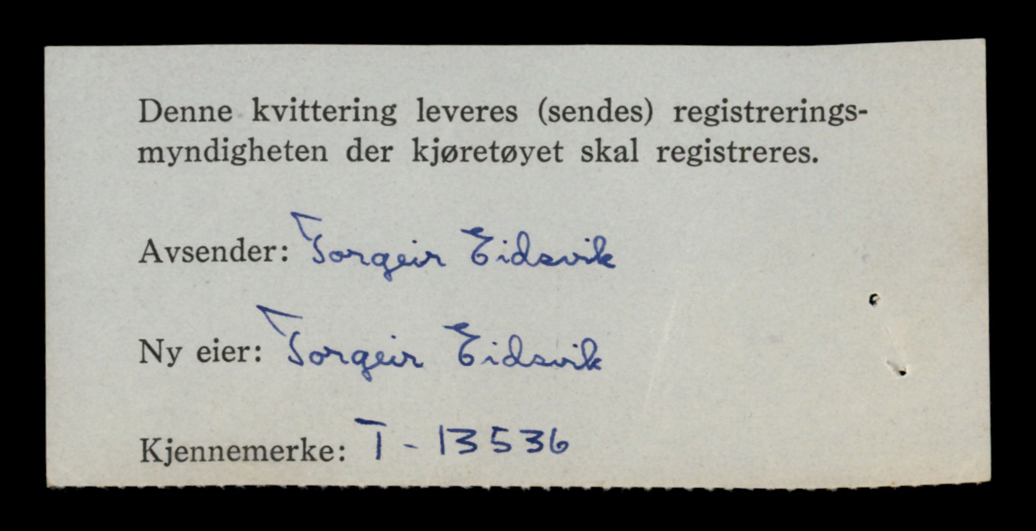 Møre og Romsdal vegkontor - Ålesund trafikkstasjon, AV/SAT-A-4099/F/Fe/L0040: Registreringskort for kjøretøy T 13531 - T 13709, 1927-1998, p. 123