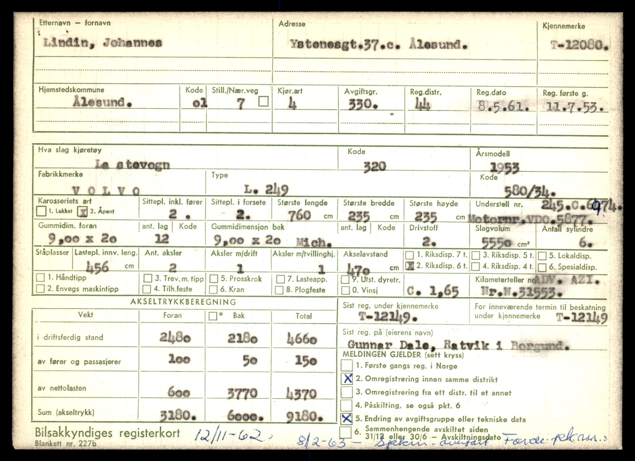 Møre og Romsdal vegkontor - Ålesund trafikkstasjon, AV/SAT-A-4099/F/Fe/L0032: Registreringskort for kjøretøy T 11997 - T 12149, 1927-1998, p. 2155