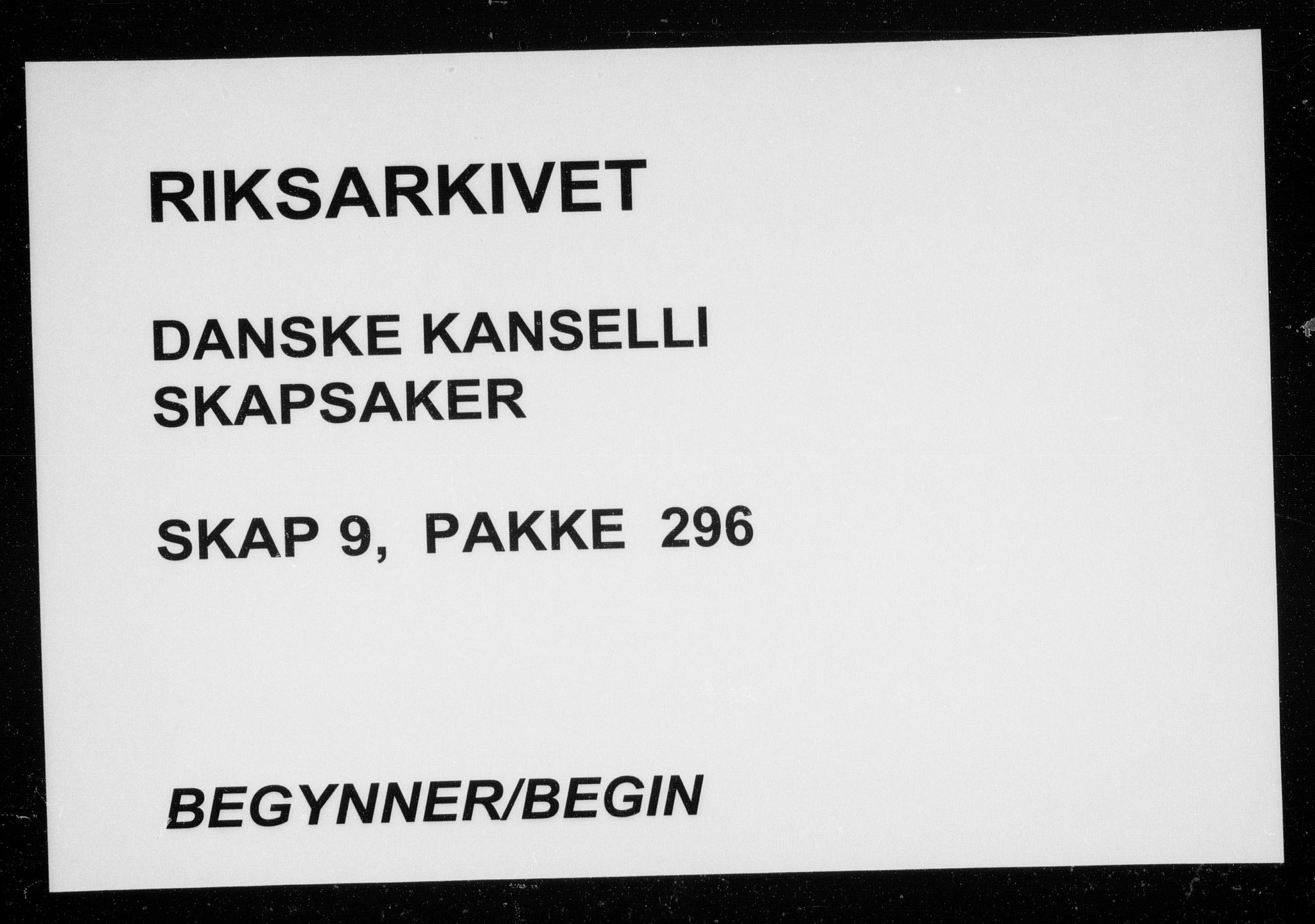 Danske Kanselli, Skapsaker, RA/EA-4061/F/L0037: Skap 9, pakke 277-315, 1697-1745, p. 143