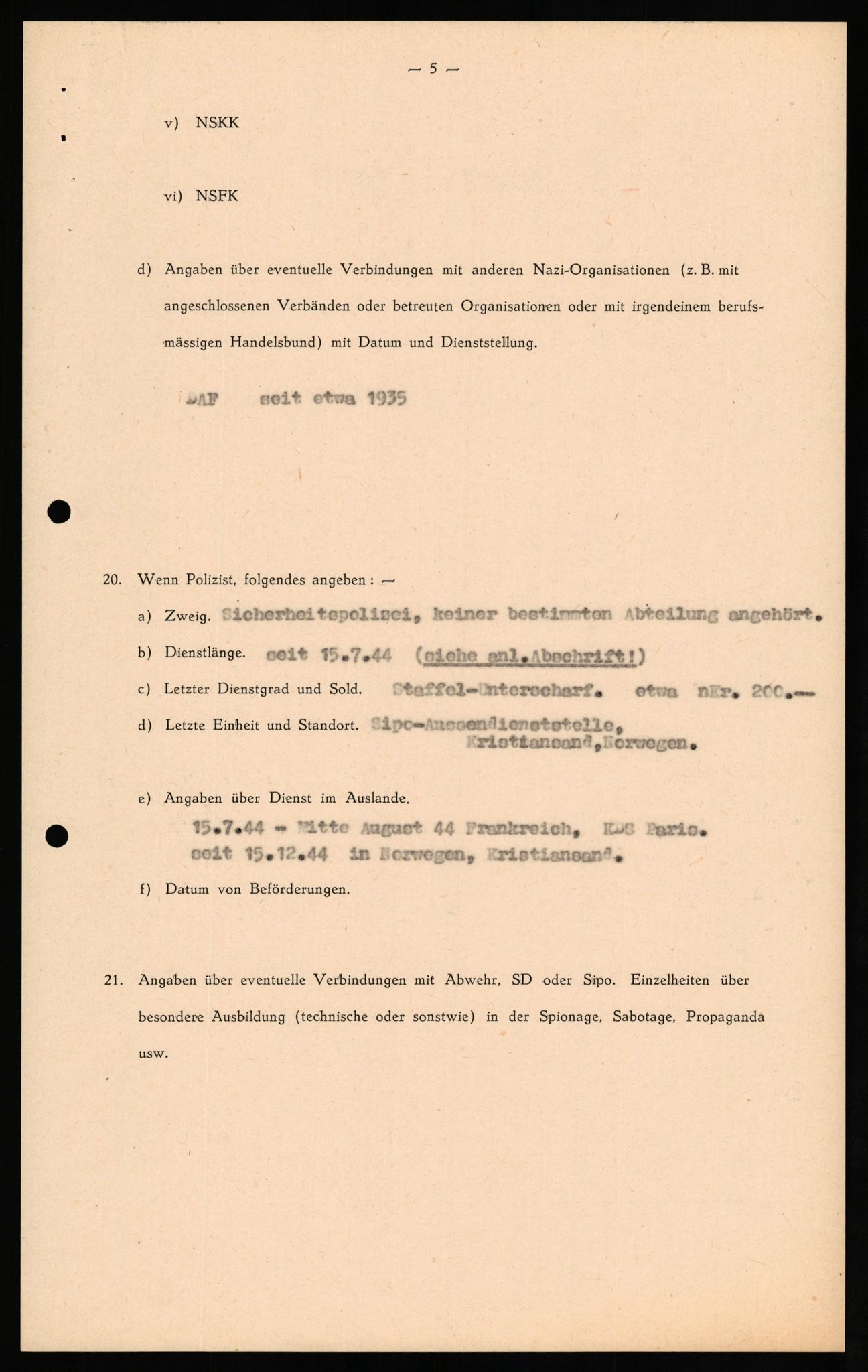 Forsvaret, Forsvarets overkommando II, AV/RA-RAFA-3915/D/Db/L0030: CI Questionaires. Tyske okkupasjonsstyrker i Norge. Tyskere., 1945-1946, p. 110