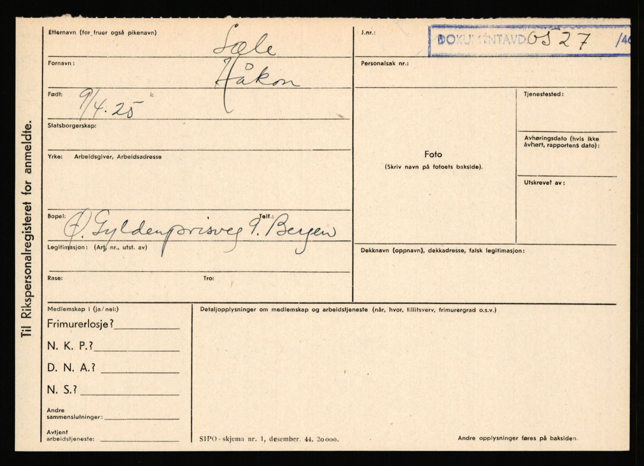 Statspolitiet - Hovedkontoret / Osloavdelingen, AV/RA-S-1329/C/Ca/L0015: Svea - Tøsse, 1943-1945, p. 921