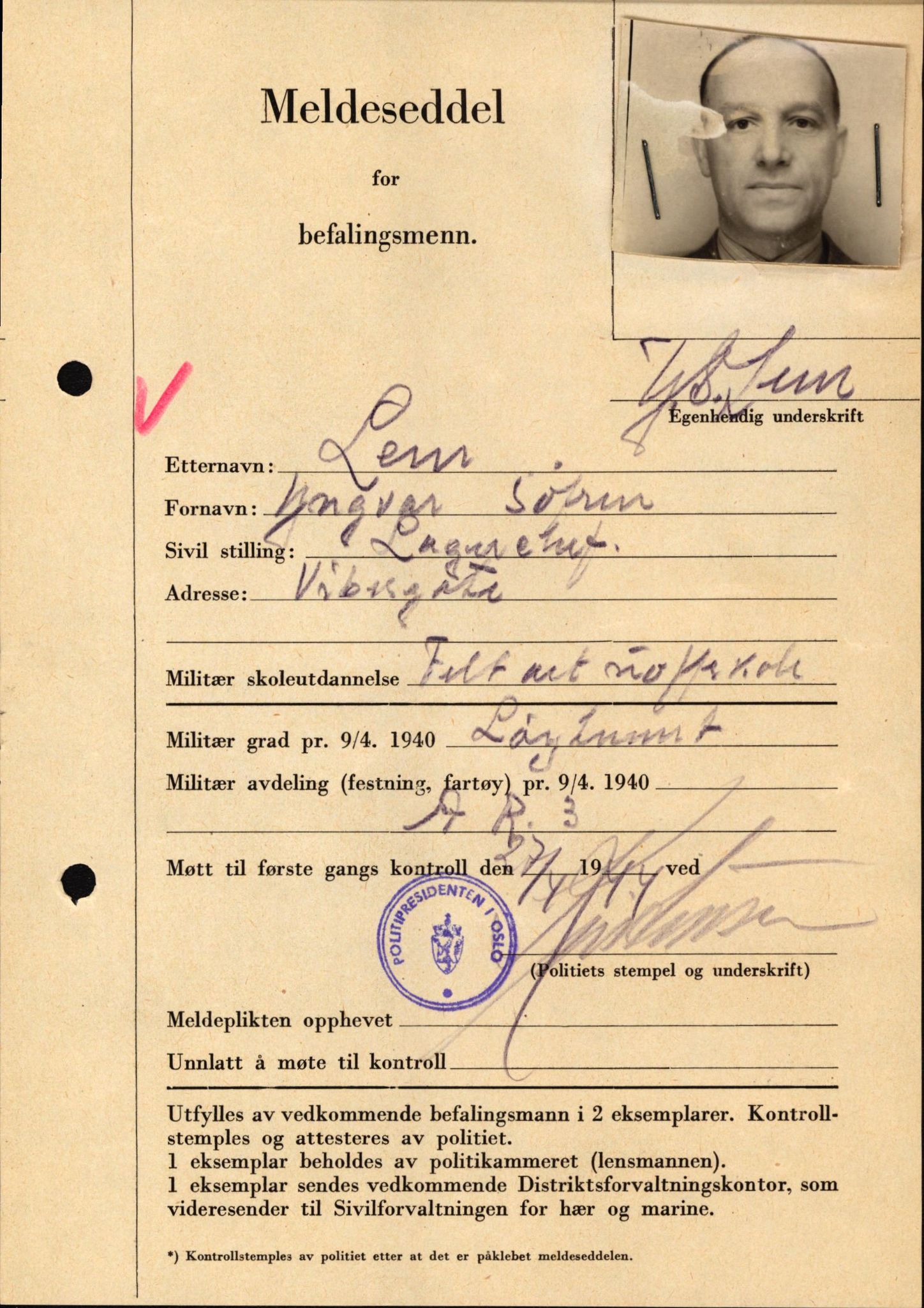Forsvaret, Forsvarets krigshistoriske avdeling, AV/RA-RAFA-2017/Y/Yf/L0209: II-C-11-2121  -  Okkupasjonstiden.  Meldesedler for befal med foto og oppl. om militær grad 9. apr. 1940., 1944-1945, p. 61