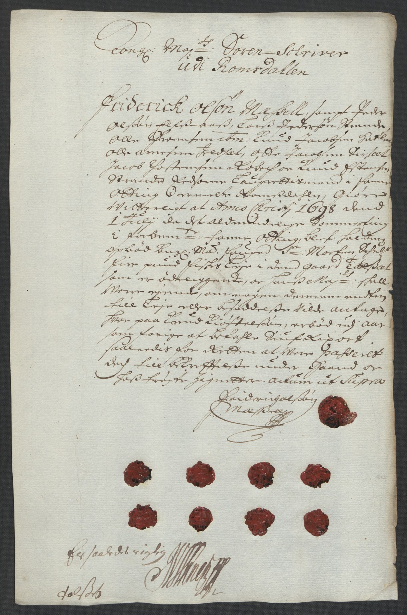 Rentekammeret inntil 1814, Reviderte regnskaper, Fogderegnskap, RA/EA-4092/R55/L3653: Fogderegnskap Romsdal, 1697-1698, p. 361