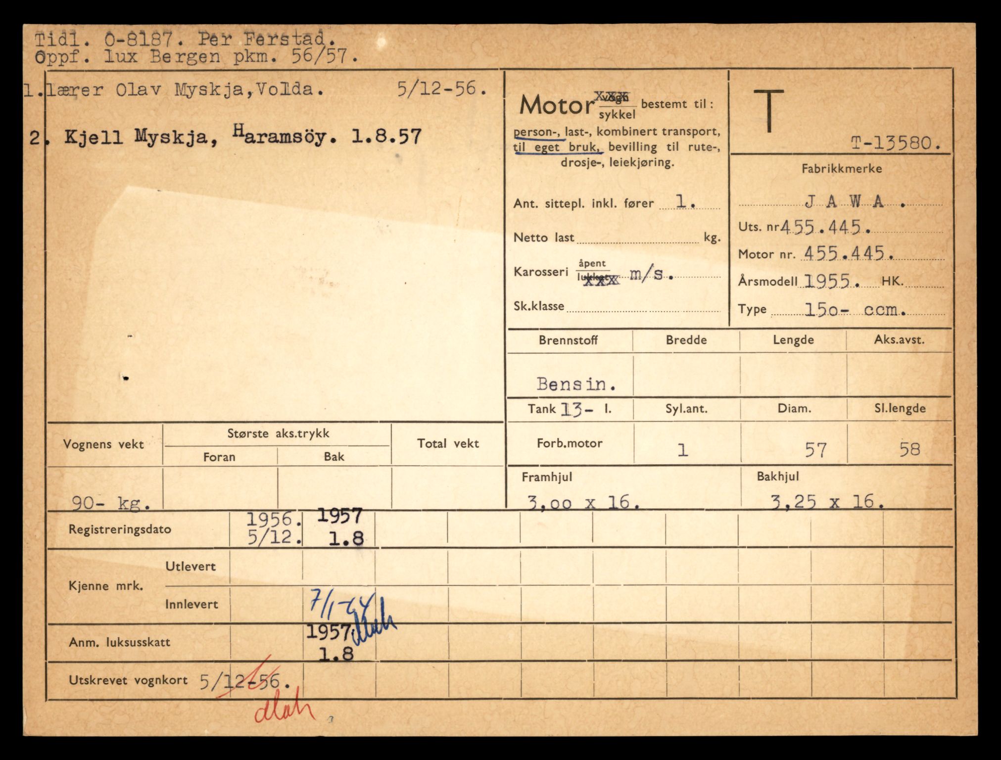 Møre og Romsdal vegkontor - Ålesund trafikkstasjon, AV/SAT-A-4099/F/Fe/L0040: Registreringskort for kjøretøy T 13531 - T 13709, 1927-1998, p. 875