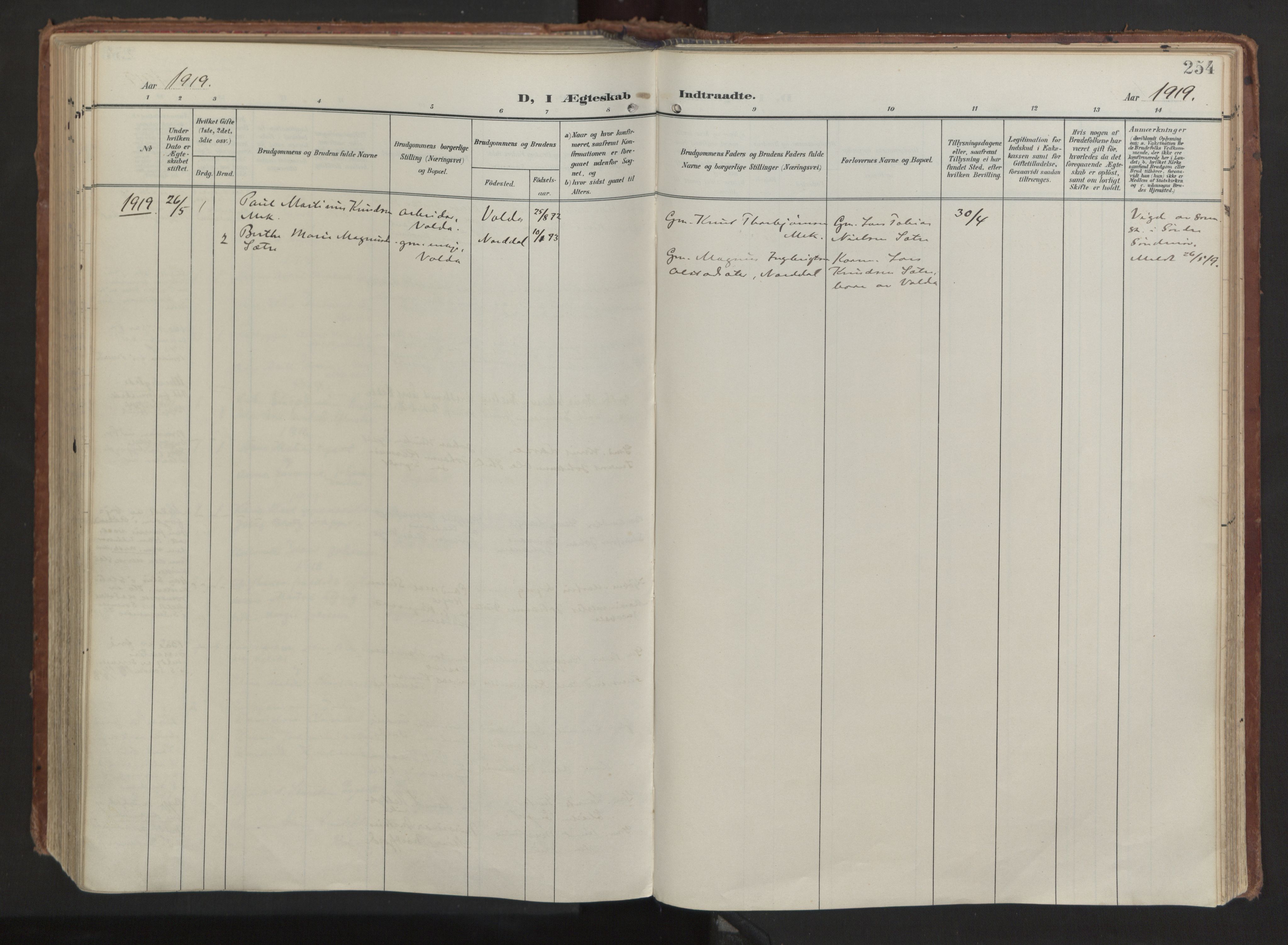 Ministerialprotokoller, klokkerbøker og fødselsregistre - Møre og Romsdal, SAT/A-1454/511/L0144: Parish register (official) no. 511A11, 1906-1923, p. 254