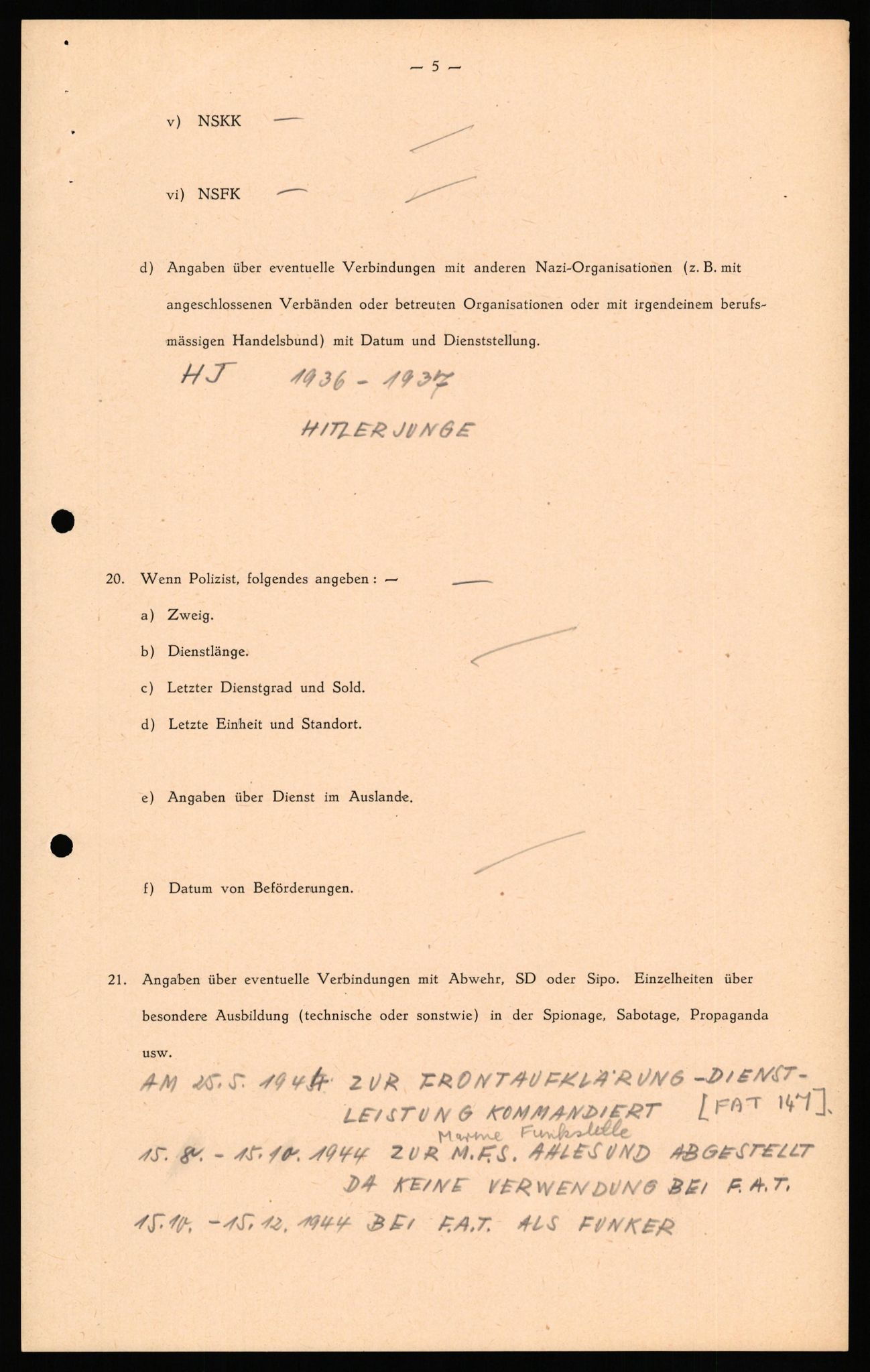 Forsvaret, Forsvarets overkommando II, RA/RAFA-3915/D/Db/L0031: CI Questionaires. Tyske okkupasjonsstyrker i Norge. Tyskere., 1945-1946, p. 372