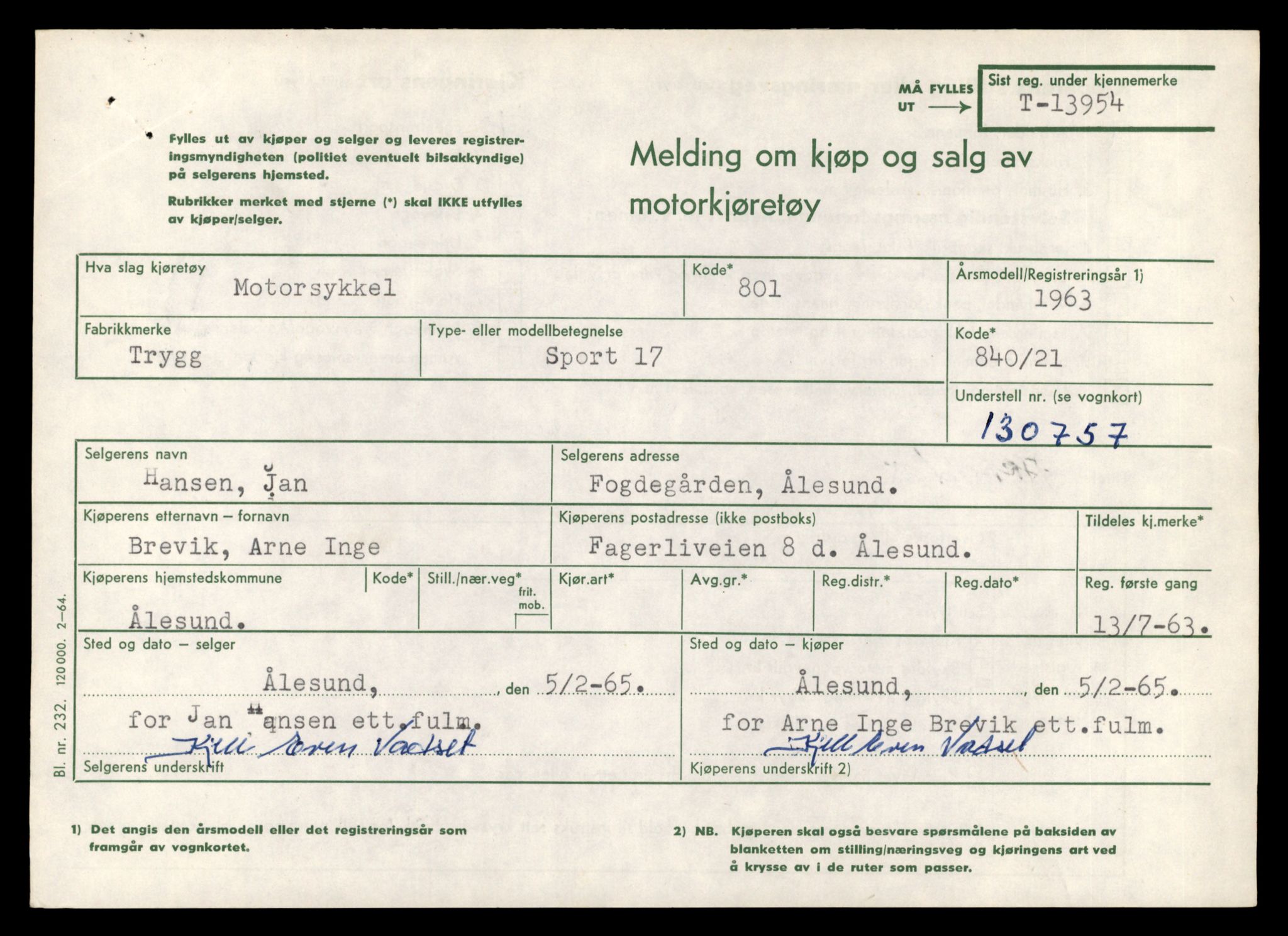 Møre og Romsdal vegkontor - Ålesund trafikkstasjon, AV/SAT-A-4099/F/Fe/L0042: Registreringskort for kjøretøy T 13906 - T 14079, 1927-1998, p. 835