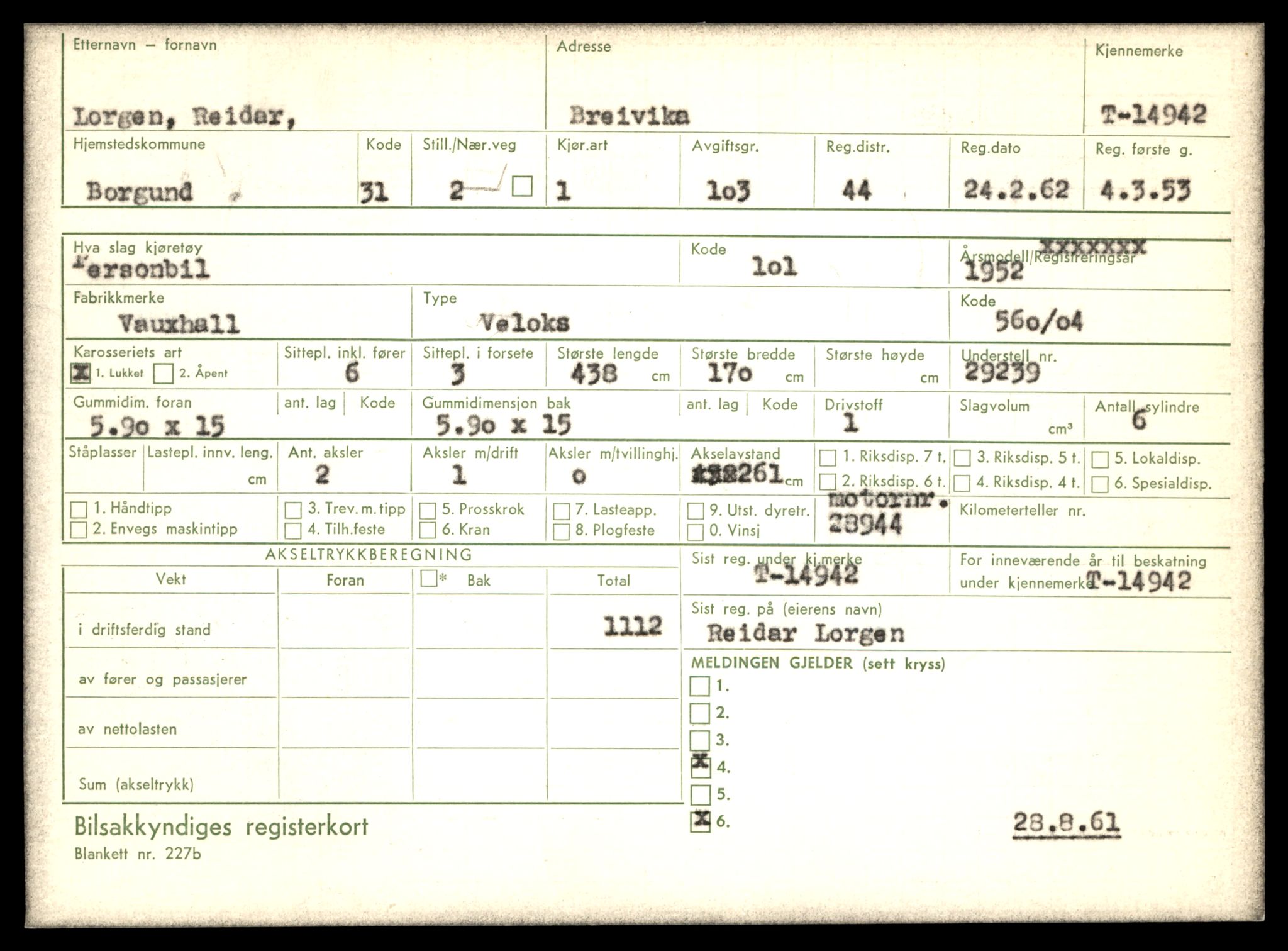 Møre og Romsdal vegkontor - Ålesund trafikkstasjon, AV/SAT-A-4099/F/Fe/L0049: Registreringskort for kjøretøy T 14864 - T 18613, 1927-1998, p. 1819