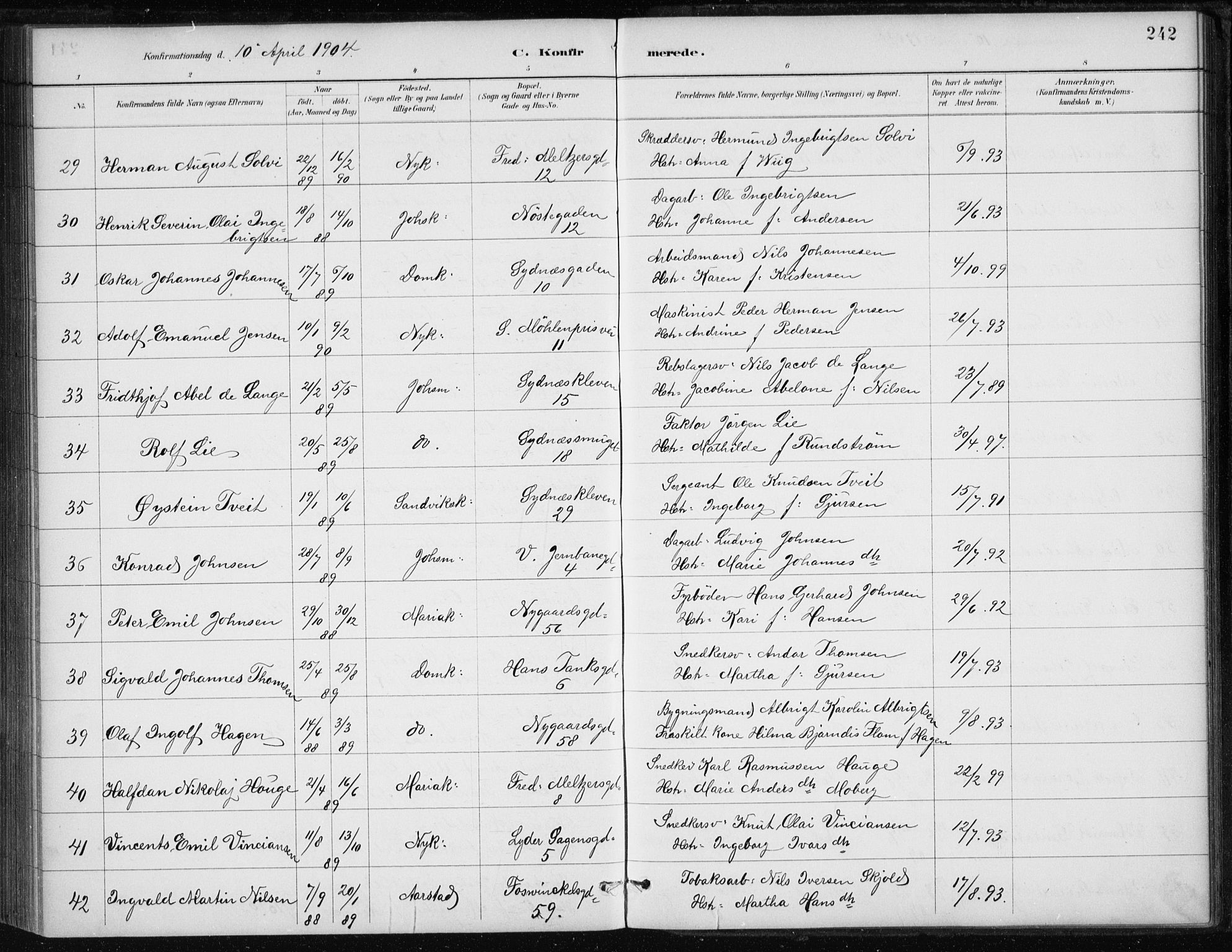 Johanneskirken sokneprestembete, AV/SAB-A-76001/H/Haa/L0008: Parish register (official) no. C 1, 1885-1907, p. 242