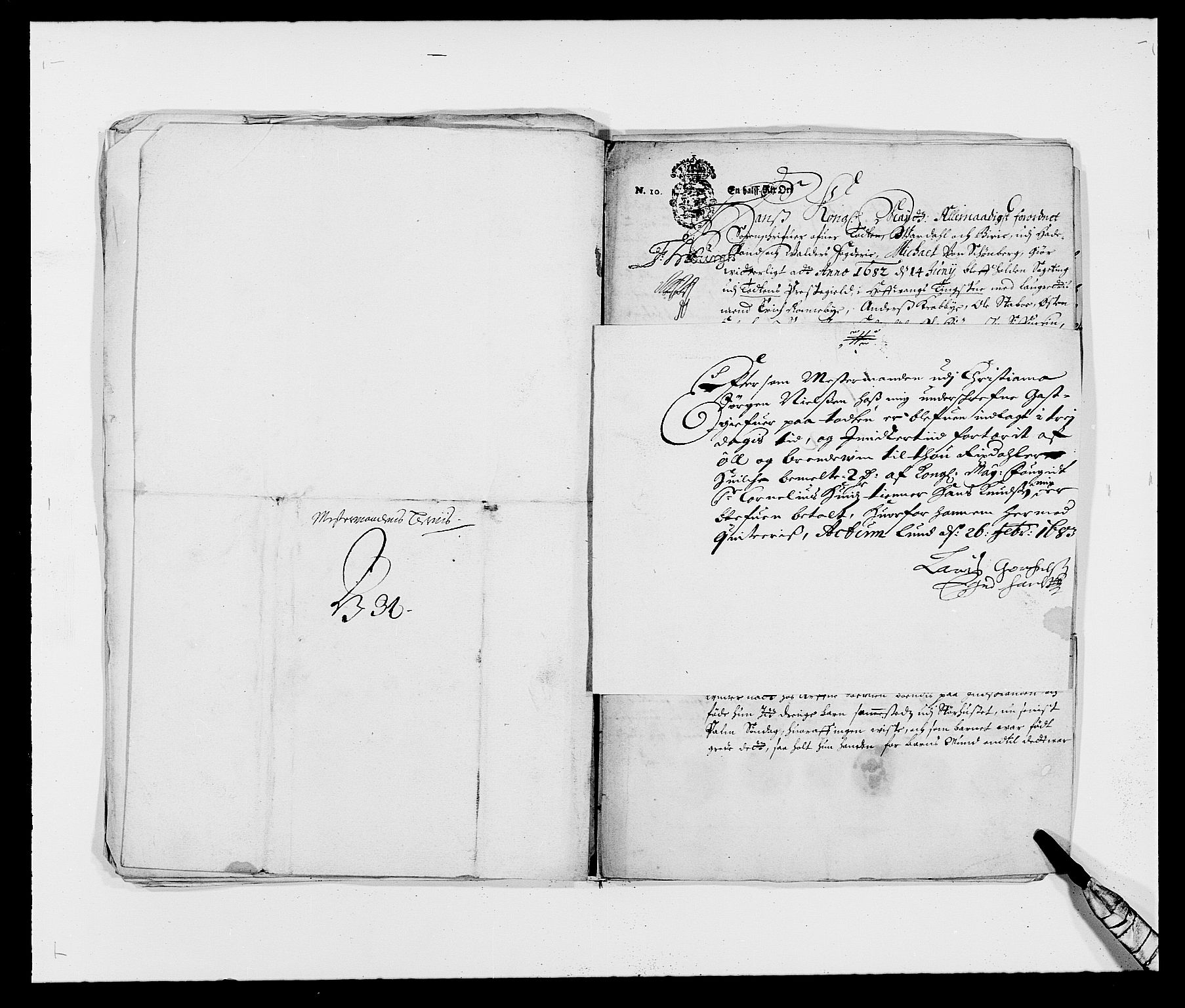 Rentekammeret inntil 1814, Reviderte regnskaper, Fogderegnskap, RA/EA-4092/R18/L1281: Fogderegnskap Hadeland, Toten og Valdres, 1682, p. 240