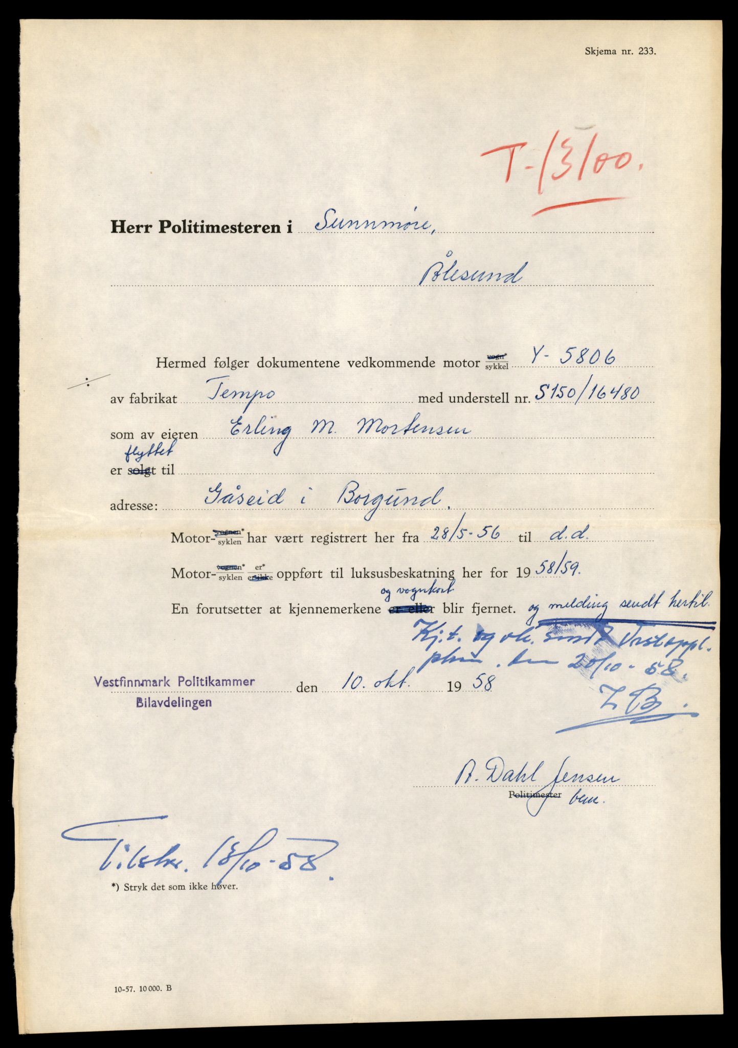 Møre og Romsdal vegkontor - Ålesund trafikkstasjon, AV/SAT-A-4099/F/Fe/L0037: Registreringskort for kjøretøy T 13031 - T 13179, 1927-1998, p. 1396
