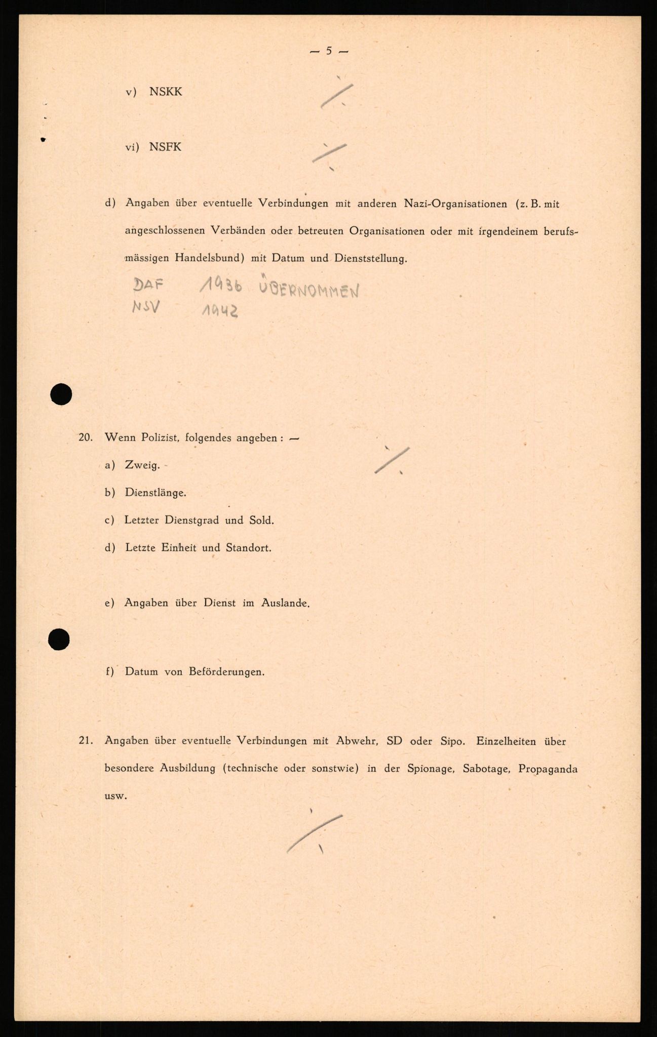 Forsvaret, Forsvarets overkommando II, AV/RA-RAFA-3915/D/Db/L0017: CI Questionaires. Tyske okkupasjonsstyrker i Norge. Tyskere., 1945-1946, p. 166