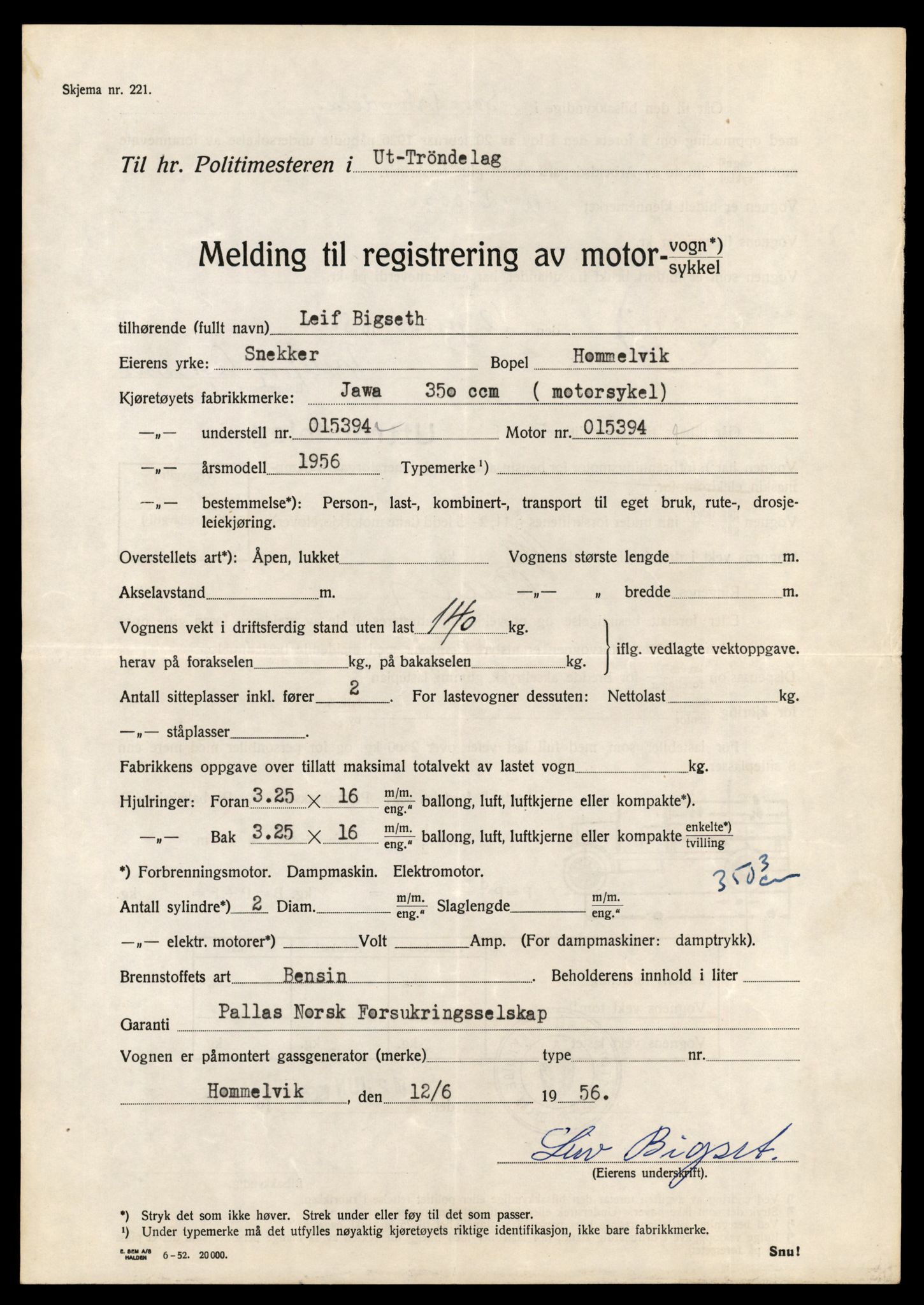 Møre og Romsdal vegkontor - Ålesund trafikkstasjon, AV/SAT-A-4099/F/Fe/L0040: Registreringskort for kjøretøy T 13531 - T 13709, 1927-1998, p. 969