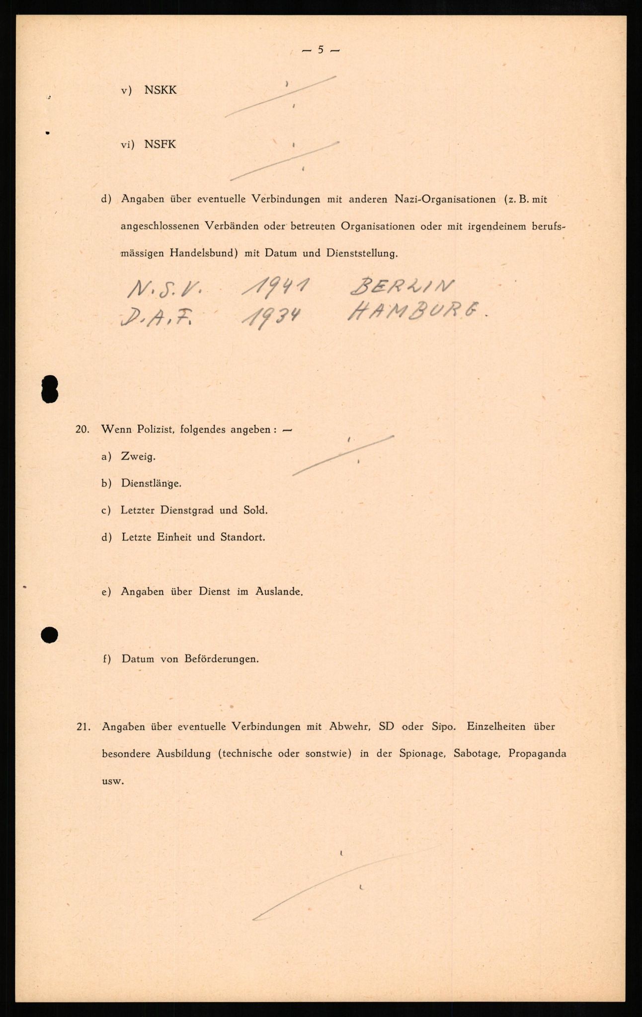 Forsvaret, Forsvarets overkommando II, AV/RA-RAFA-3915/D/Db/L0011: CI Questionaires. Tyske okkupasjonsstyrker i Norge. Tyskere., 1945-1946, p. 516