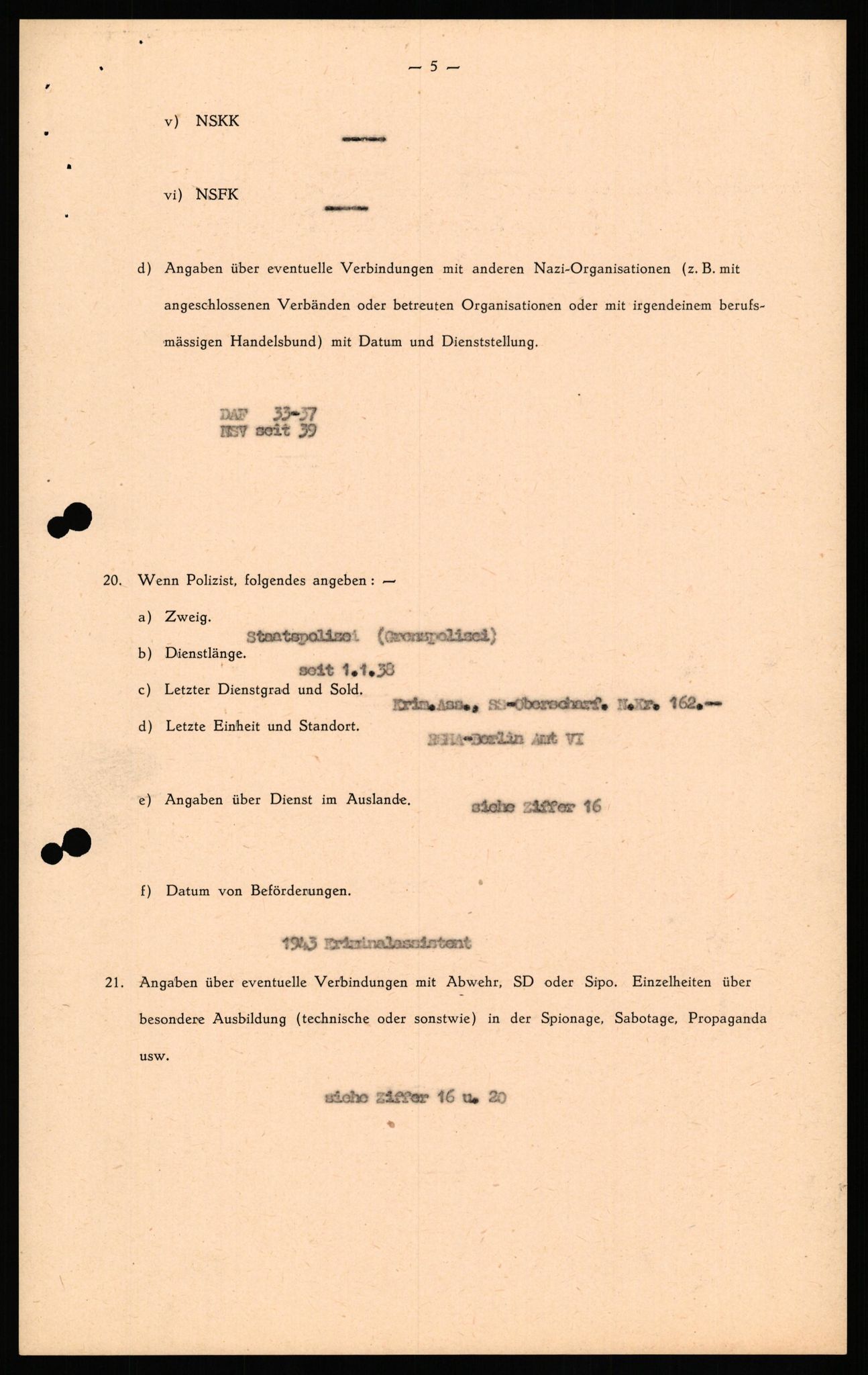 Forsvaret, Forsvarets overkommando II, AV/RA-RAFA-3915/D/Db/L0035: CI Questionaires. Tyske okkupasjonsstyrker i Norge. Tyskere., 1945-1946, p. 527