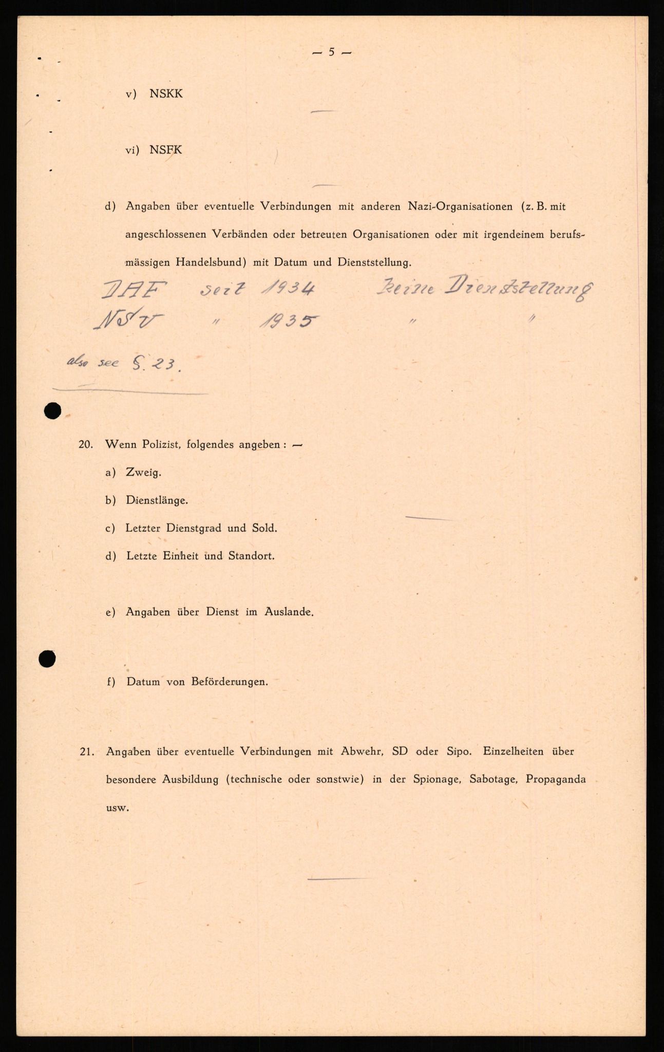 Forsvaret, Forsvarets overkommando II, AV/RA-RAFA-3915/D/Db/L0027: CI Questionaires. Tyske okkupasjonsstyrker i Norge. Tyskere., 1945-1946, p. 362