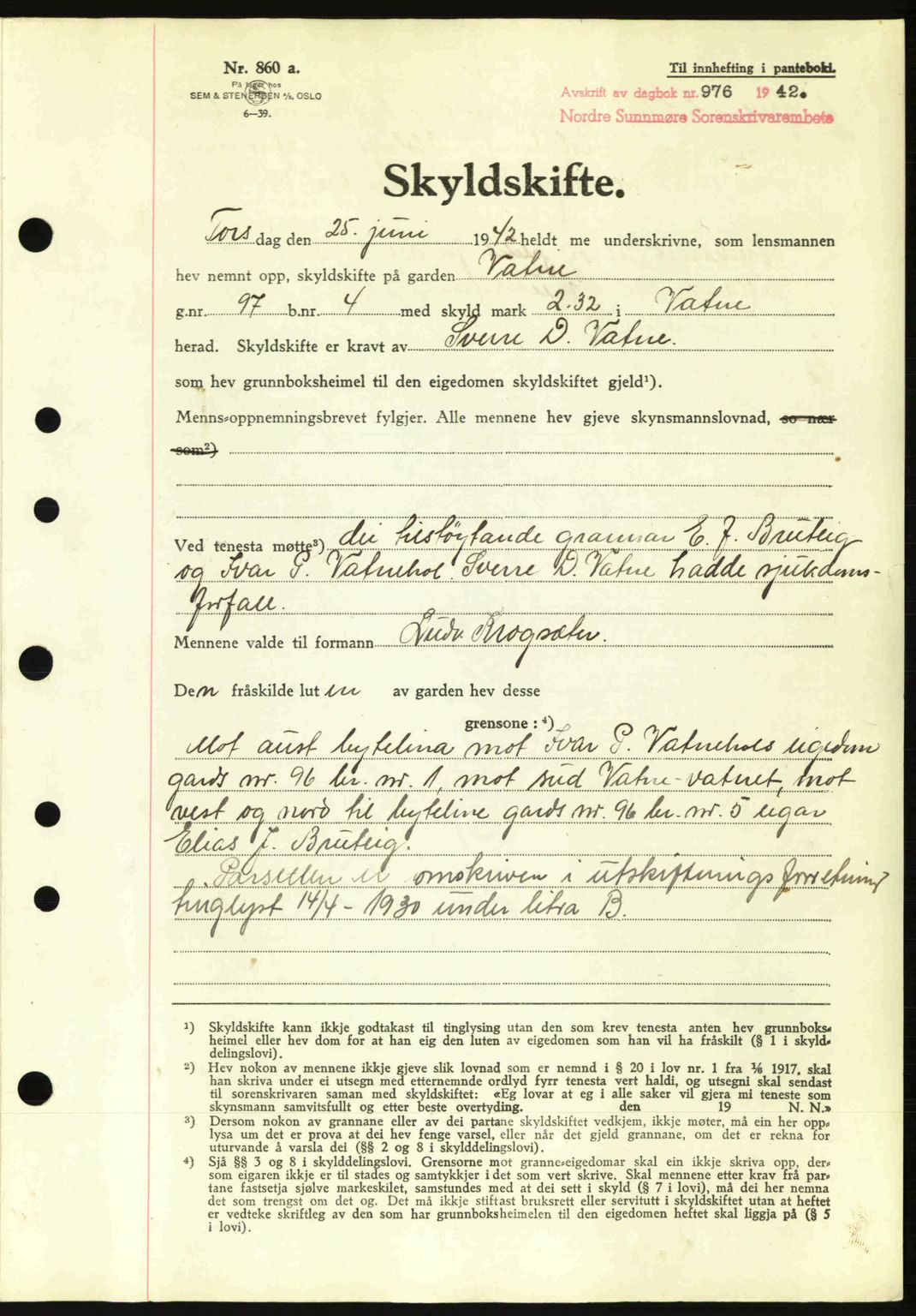 Nordre Sunnmøre sorenskriveri, AV/SAT-A-0006/1/2/2C/2Ca: Mortgage book no. A13, 1942-1942, Diary no: : 976/1942