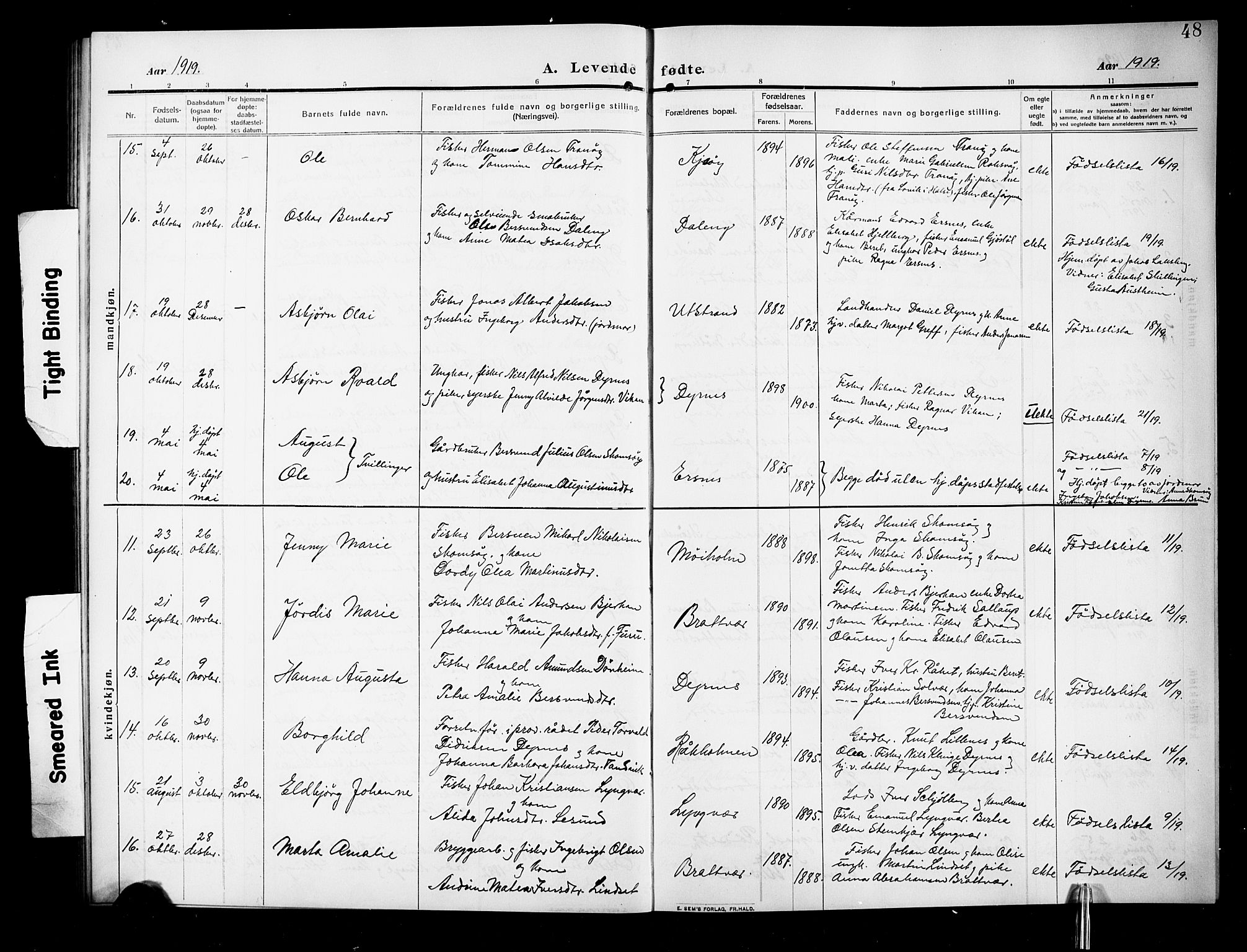 Ministerialprotokoller, klokkerbøker og fødselsregistre - Møre og Romsdal, AV/SAT-A-1454/582/L0949: Parish register (copy) no. 582C01, 1909-1925, p. 48