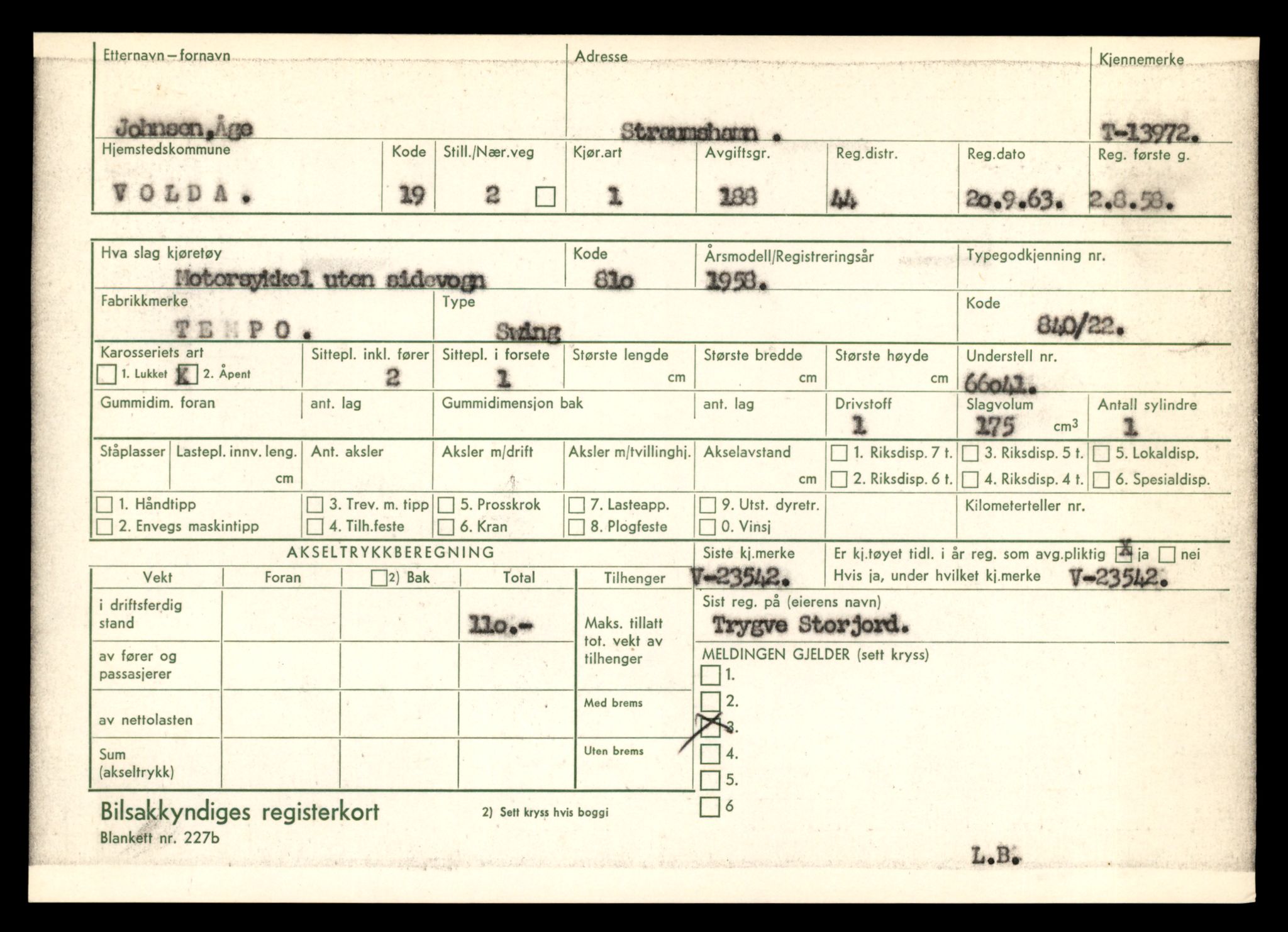 Møre og Romsdal vegkontor - Ålesund trafikkstasjon, AV/SAT-A-4099/F/Fe/L0042: Registreringskort for kjøretøy T 13906 - T 14079, 1927-1998, p. 1045