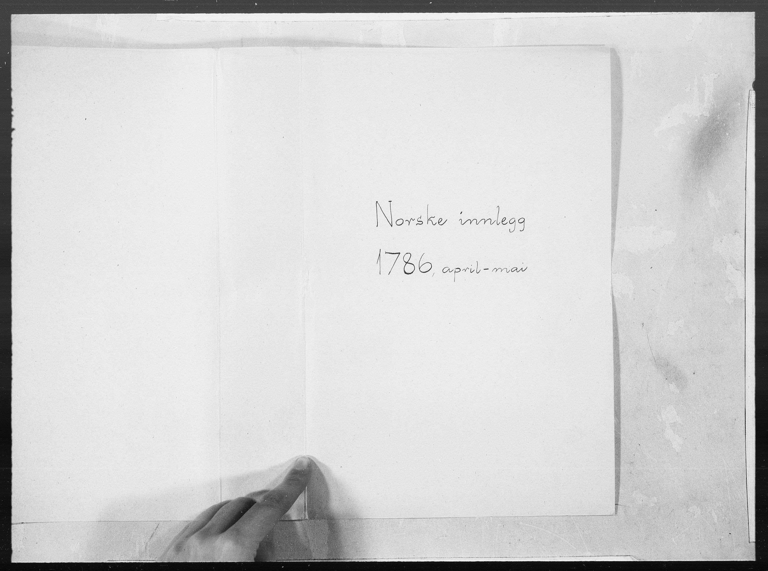 Danske Kanselli 1572-1799, RA/EA-3023/F/Fc/Fcc/Fcca/L0260: Norske innlegg 1572-1799, 1786, p. 2
