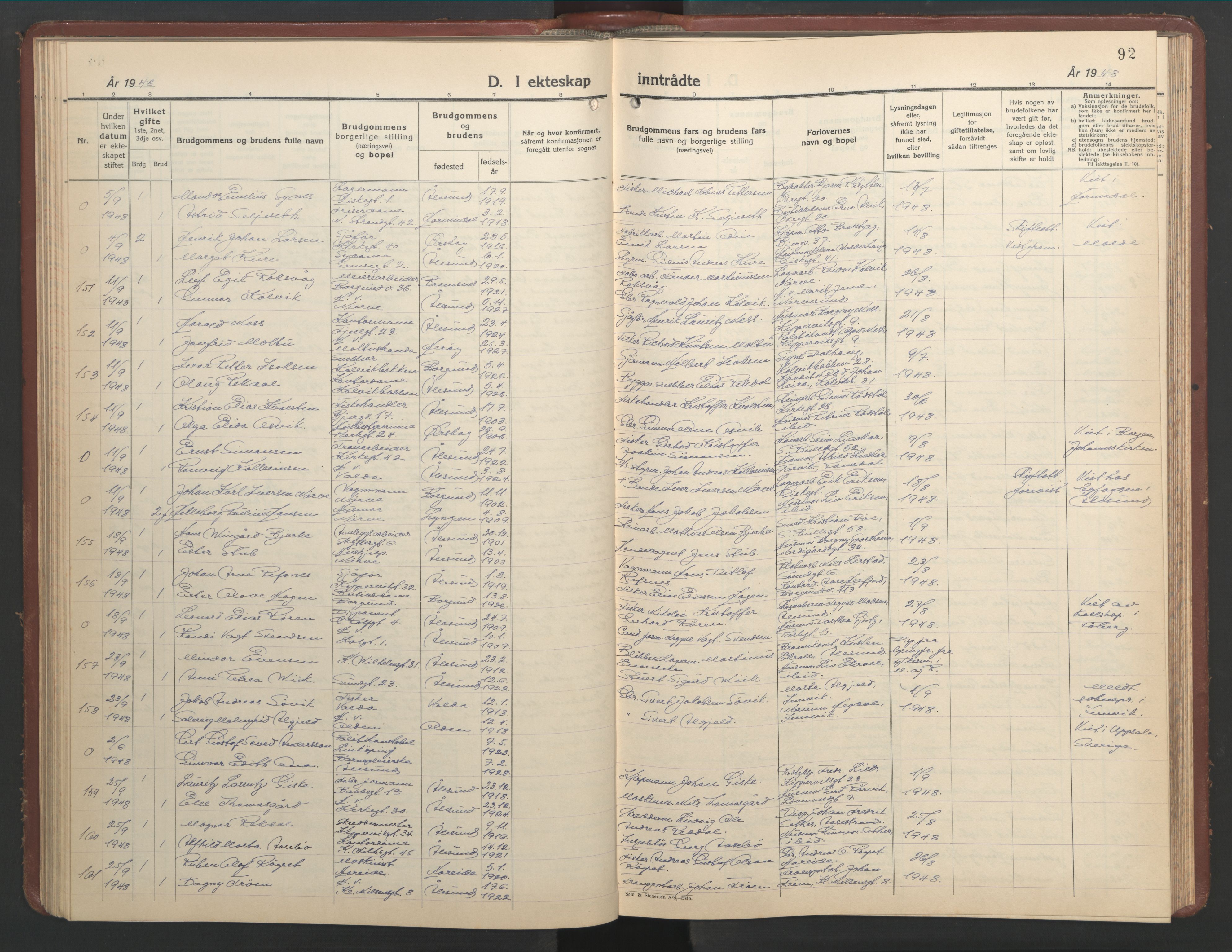 Ministerialprotokoller, klokkerbøker og fødselsregistre - Møre og Romsdal, AV/SAT-A-1454/529/L0479: Parish register (copy) no. 529C16, 1941-1950, p. 92