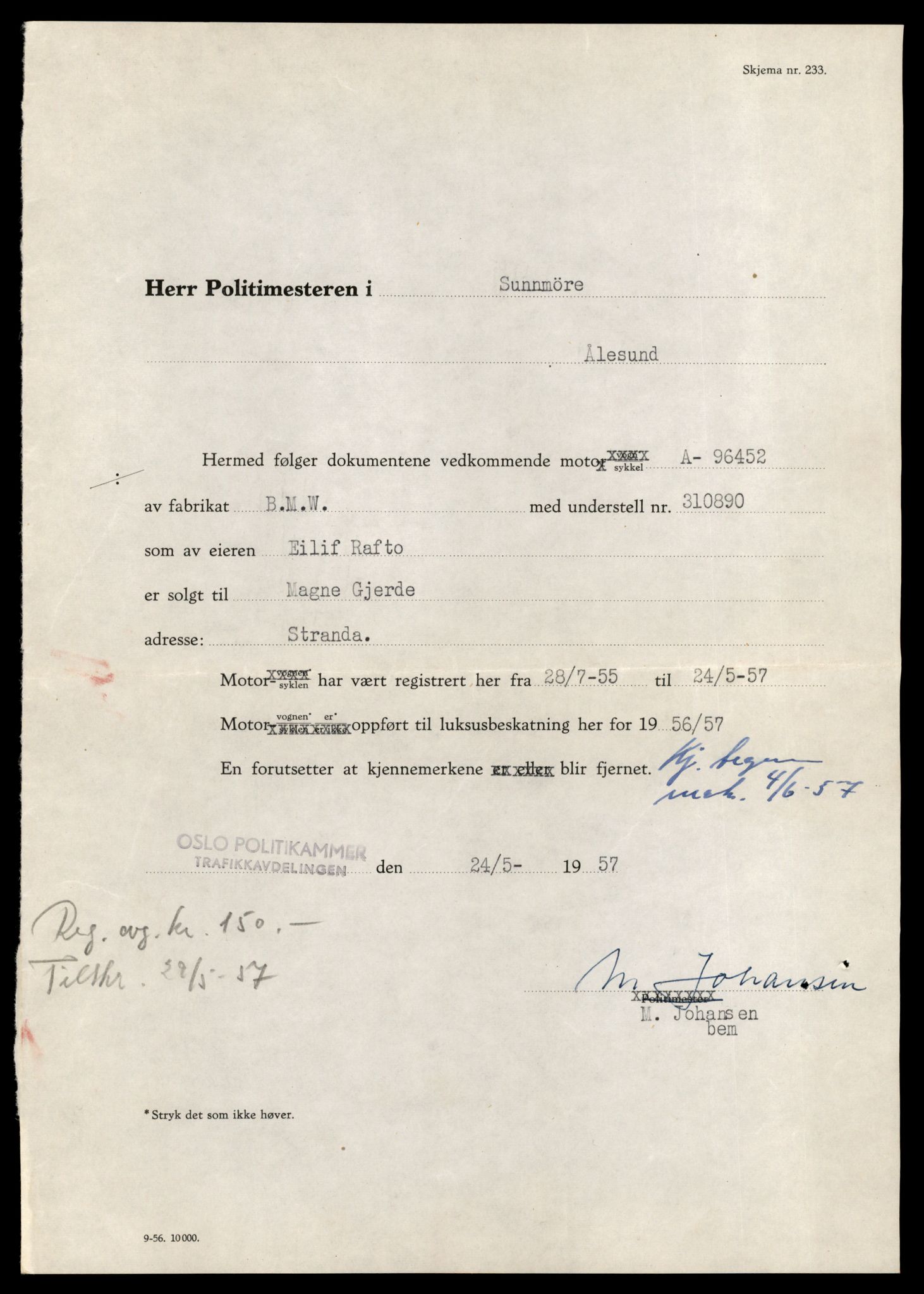 Møre og Romsdal vegkontor - Ålesund trafikkstasjon, AV/SAT-A-4099/F/Fe/L0040: Registreringskort for kjøretøy T 13531 - T 13709, 1927-1998, p. 1711