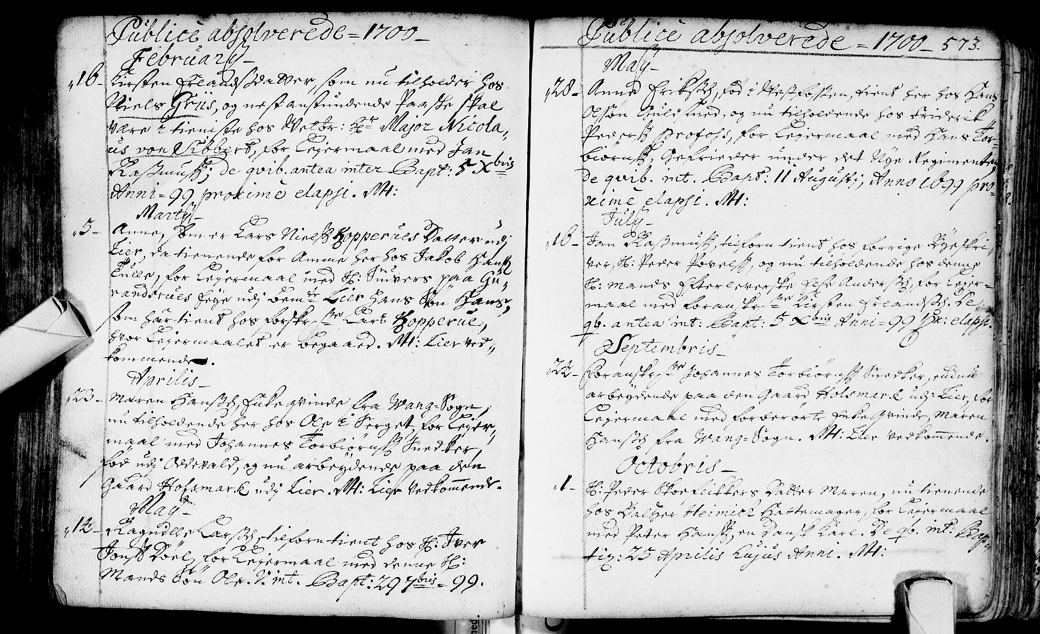 Bragernes kirkebøker, SAKO/A-6/F/Fa/L0002: Parish register (official) no. I 2, 1680-1705, p. 572-573