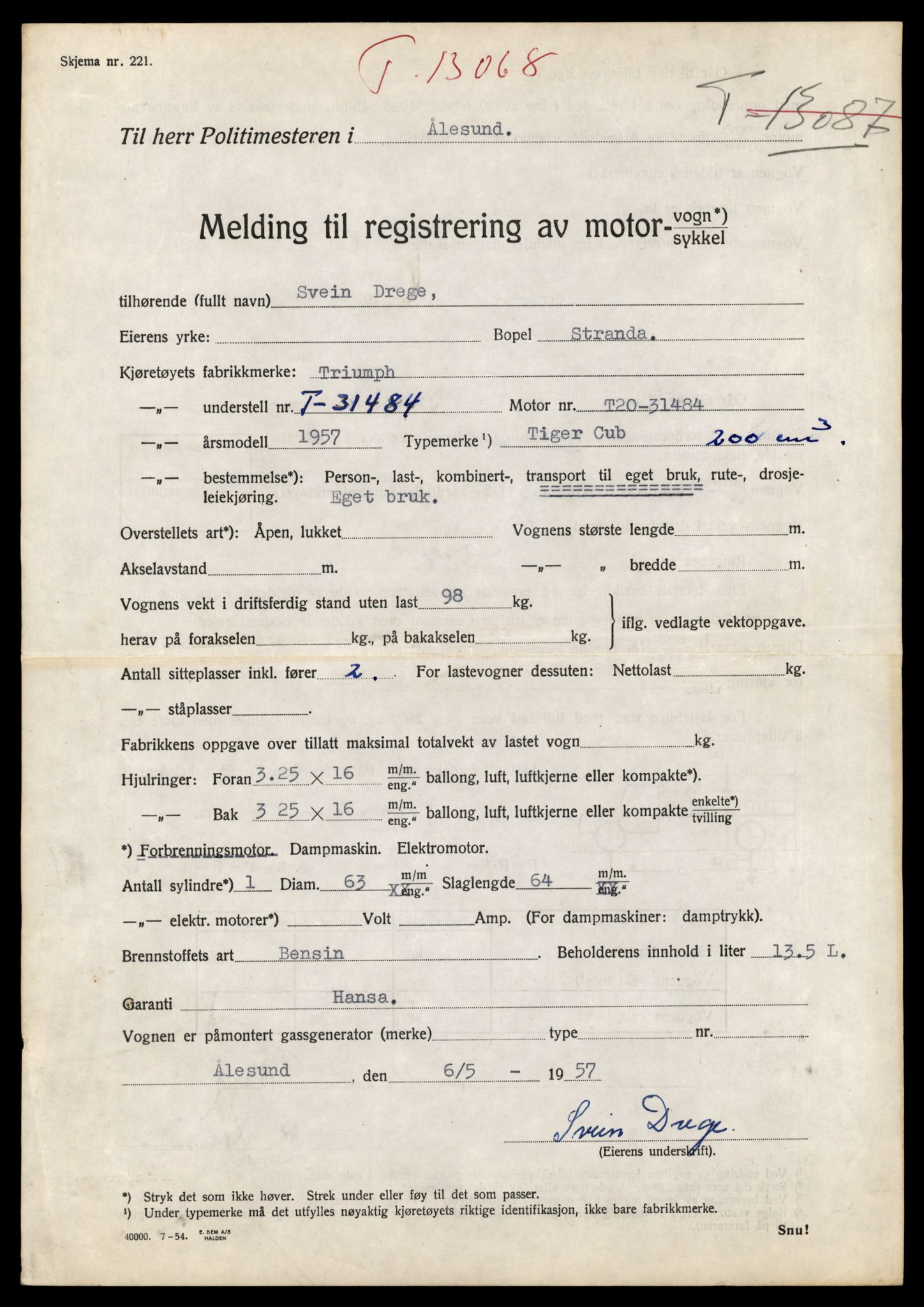 Møre og Romsdal vegkontor - Ålesund trafikkstasjon, AV/SAT-A-4099/F/Fe/L0037: Registreringskort for kjøretøy T 13031 - T 13179, 1927-1998, p. 759