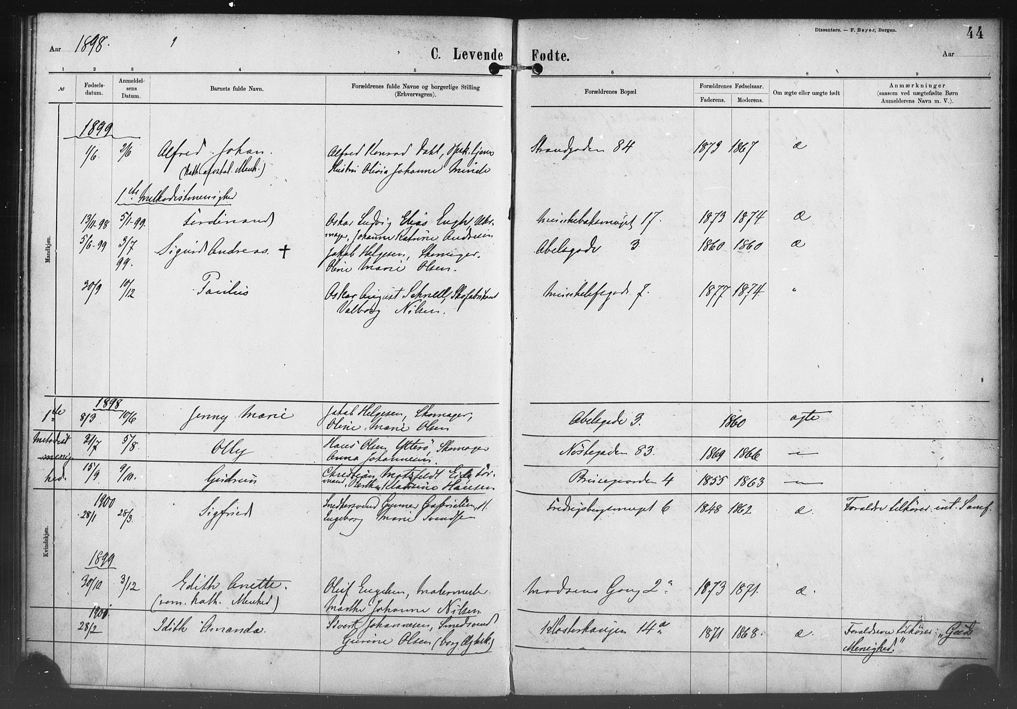 Nykirken Sokneprestembete, SAB/A-77101/H/Haa/L0054: Parish register (official) no. H 3, 1897-1943, p. 44