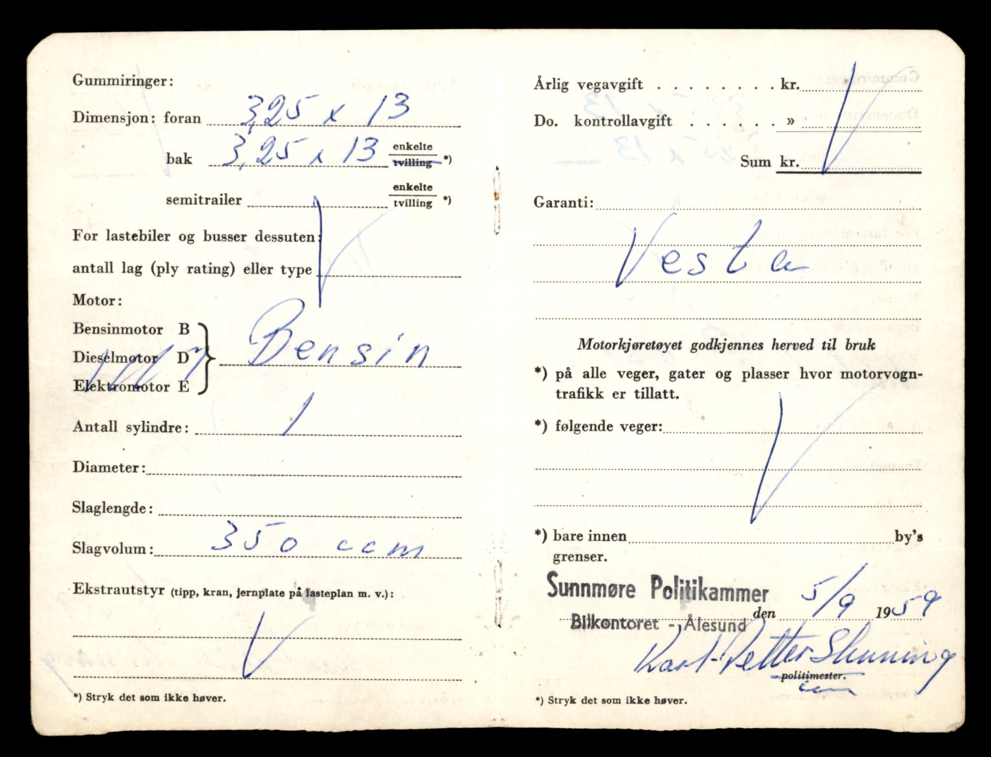 Møre og Romsdal vegkontor - Ålesund trafikkstasjon, AV/SAT-A-4099/F/Fe/L0037: Registreringskort for kjøretøy T 13031 - T 13179, 1927-1998, p. 2703