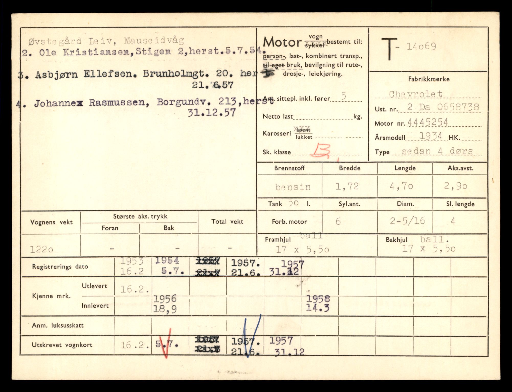 Møre og Romsdal vegkontor - Ålesund trafikkstasjon, AV/SAT-A-4099/F/Fe/L0042: Registreringskort for kjøretøy T 13906 - T 14079, 1927-1998, p. 2943