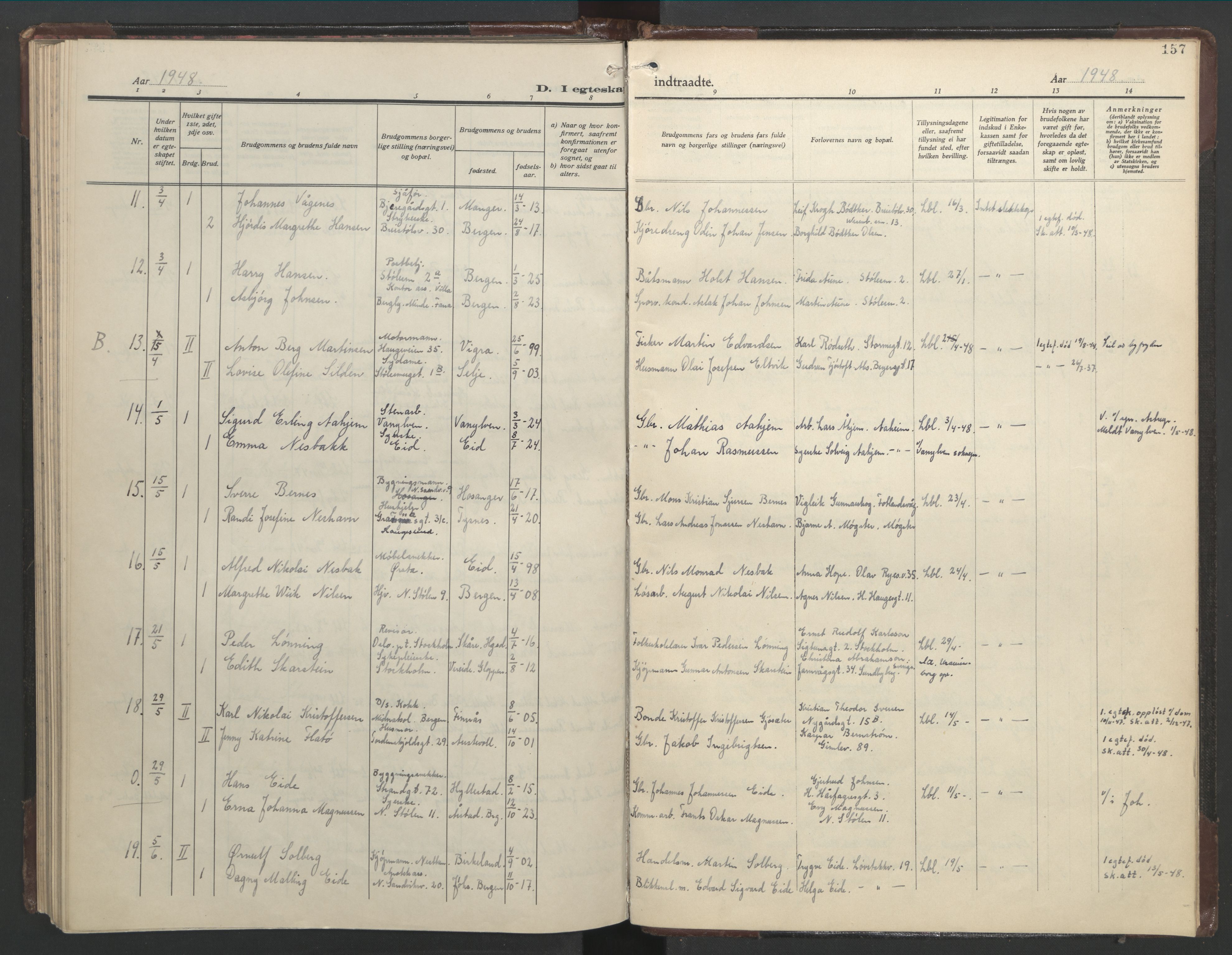 Mariakirken Sokneprestembete, AV/SAB-A-76901/H/Hab/L0011: Parish register (copy) no. A 11, 1938-1955, p. 156b-157a