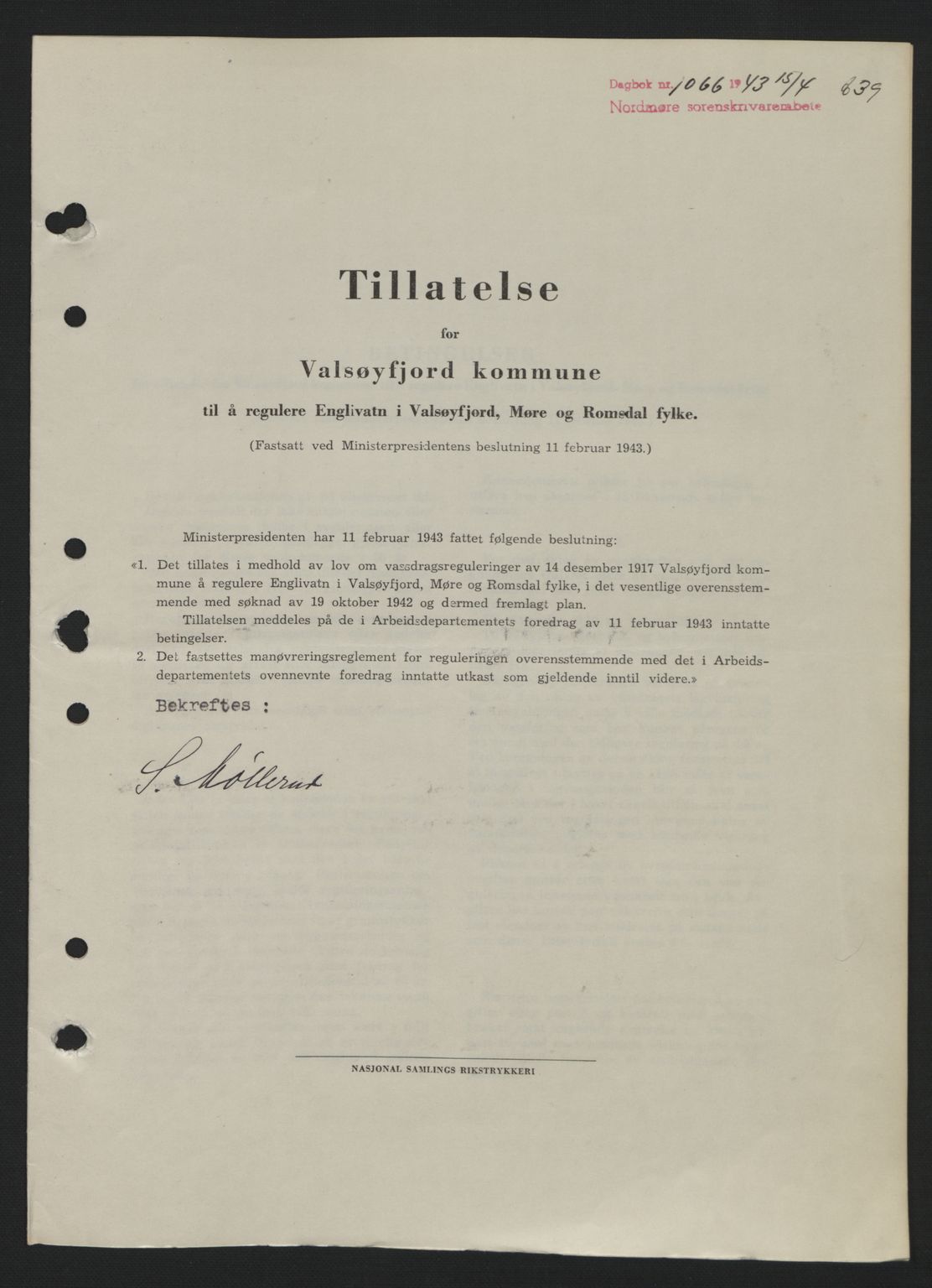 Nordmøre sorenskriveri, AV/SAT-A-4132/1/2/2Ca: Mortgage book no. B90, 1942-1943, Diary no: : 1066/1943