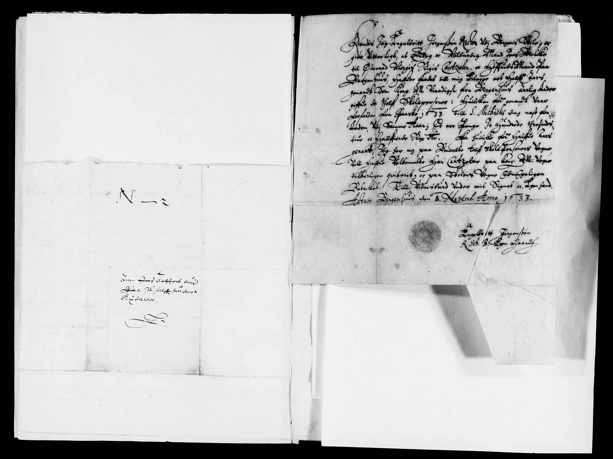 Rentekammeret inntil 1814, Reviderte regnskaper, Lensregnskaper, AV/RA-EA-5023/R/Rb/Rbt/L0065: Bergenhus len, 1633-1634