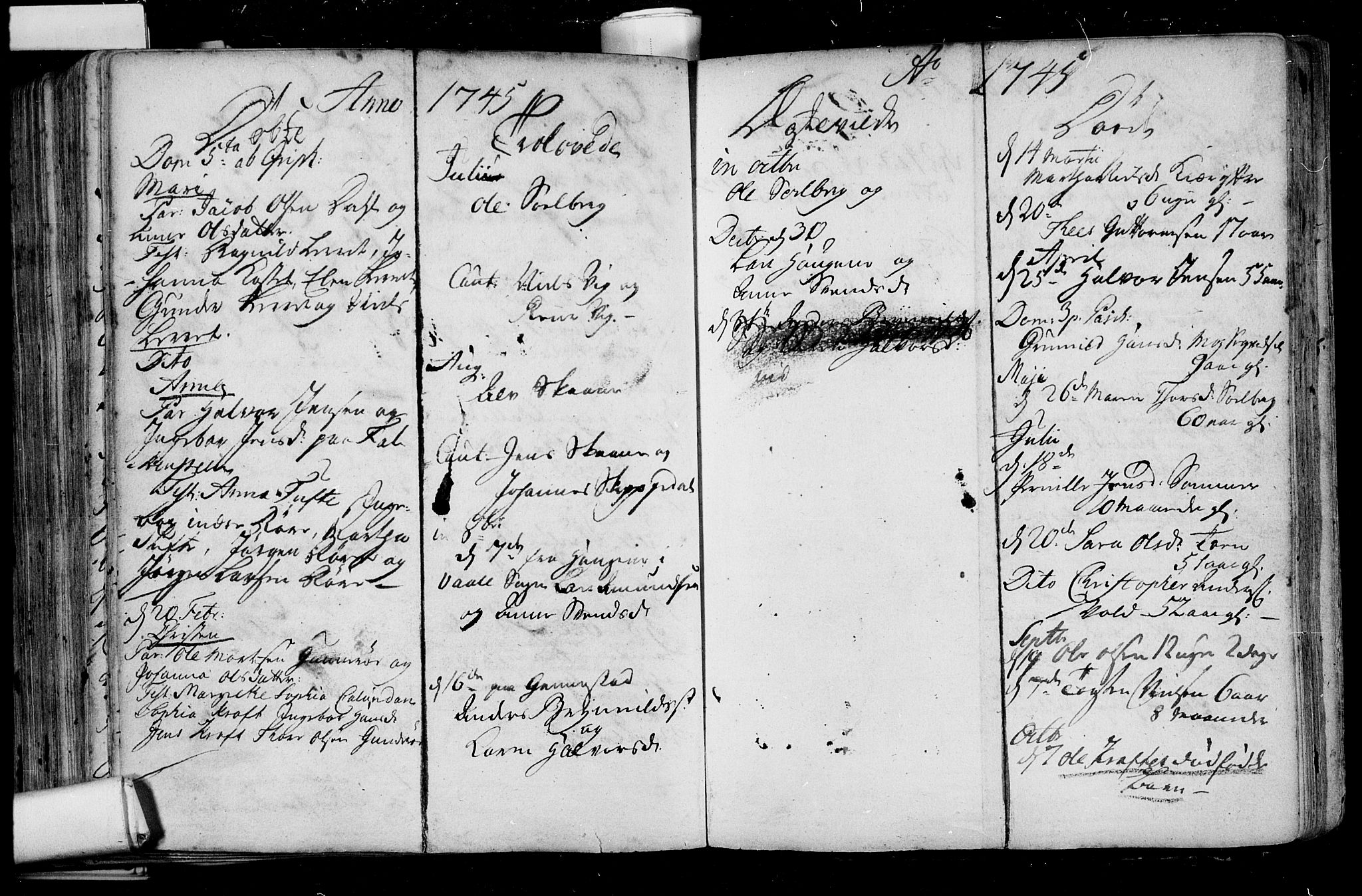 Borre kirkebøker, AV/SAKO-A-338/F/Fa/L0001: Parish register (official) no. I 1, 1710-1750, p. 135