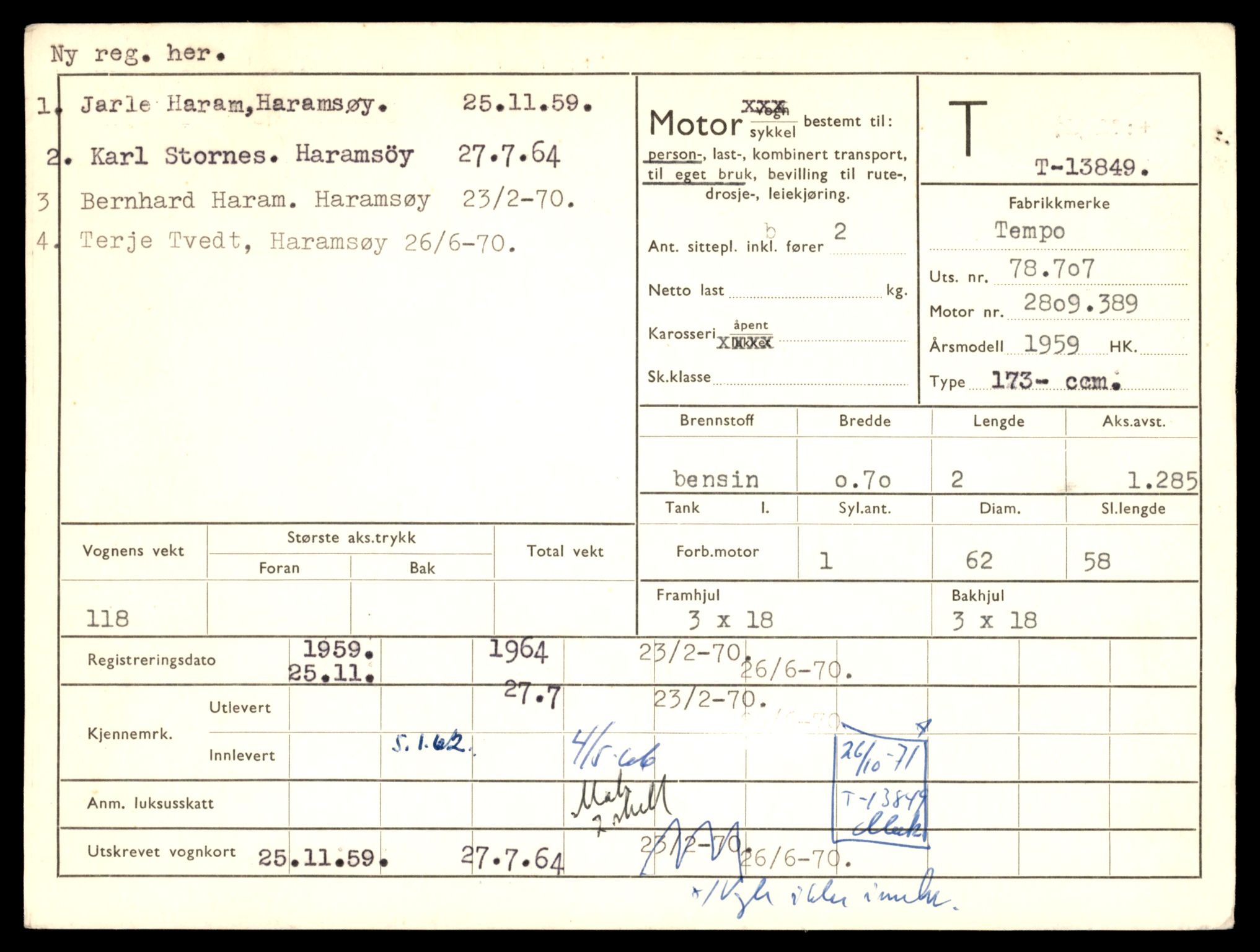 Møre og Romsdal vegkontor - Ålesund trafikkstasjon, AV/SAT-A-4099/F/Fe/L0041: Registreringskort for kjøretøy T 13710 - T 13905, 1927-1998, p. 2513