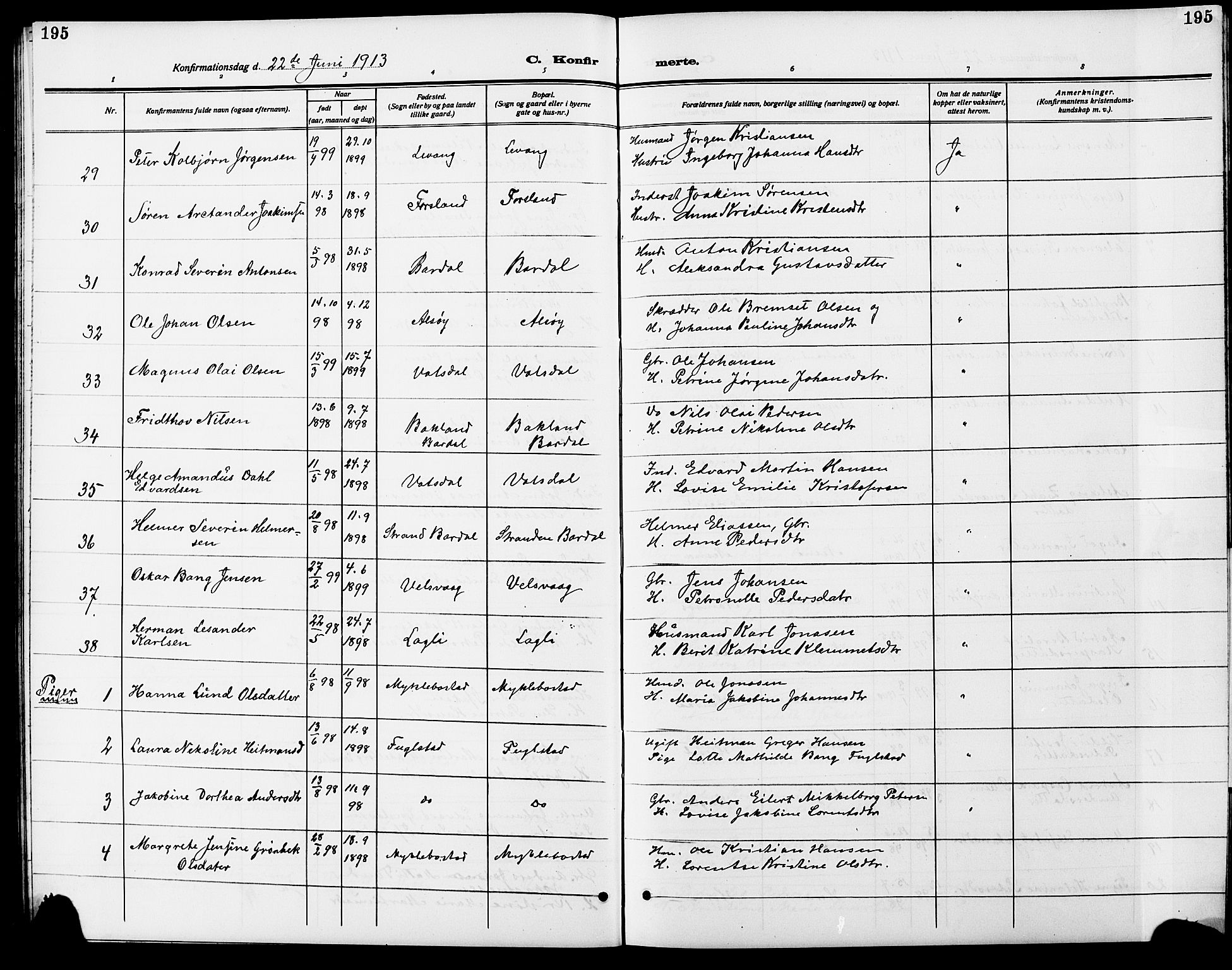 Ministerialprotokoller, klokkerbøker og fødselsregistre - Nordland, AV/SAT-A-1459/838/L0560: Parish register (copy) no. 838C07, 1910-1928, p. 195