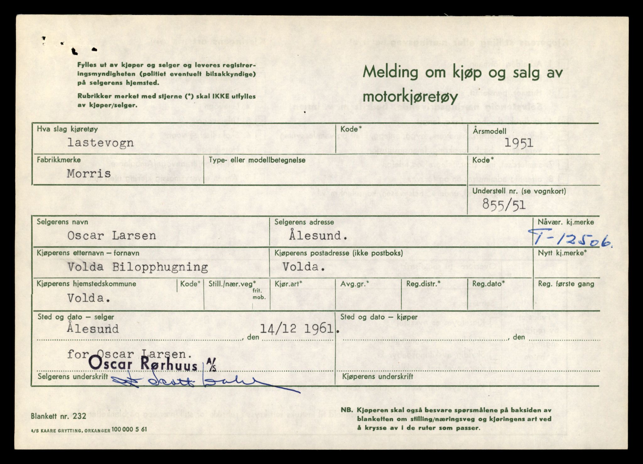 Møre og Romsdal vegkontor - Ålesund trafikkstasjon, AV/SAT-A-4099/F/Fe/L0034: Registreringskort for kjøretøy T 12500 - T 12652, 1927-1998, p. 165