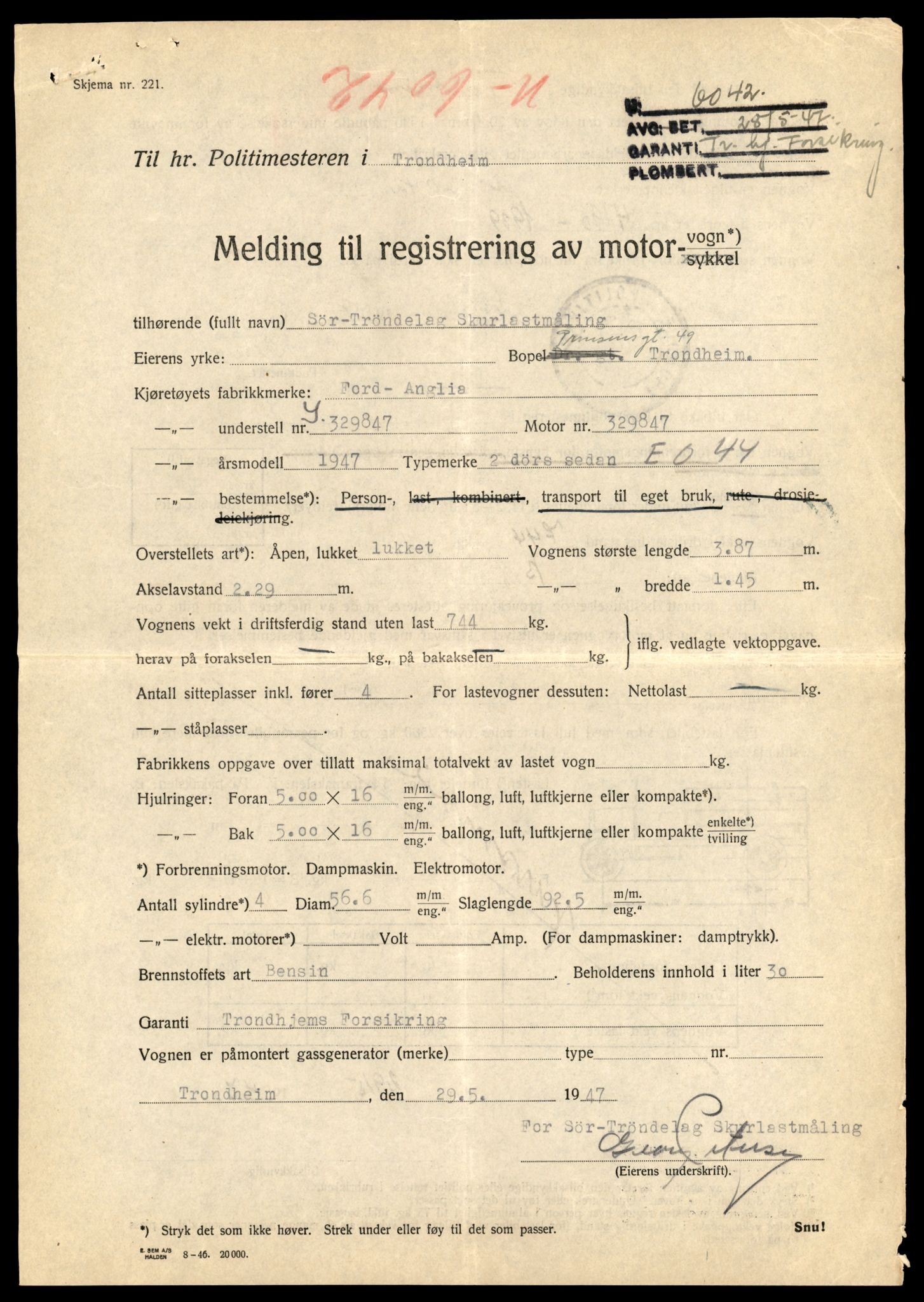 Møre og Romsdal vegkontor - Ålesund trafikkstasjon, AV/SAT-A-4099/F/Fe/L0043: Registreringskort for kjøretøy T 14080 - T 14204, 1927-1998, p. 677