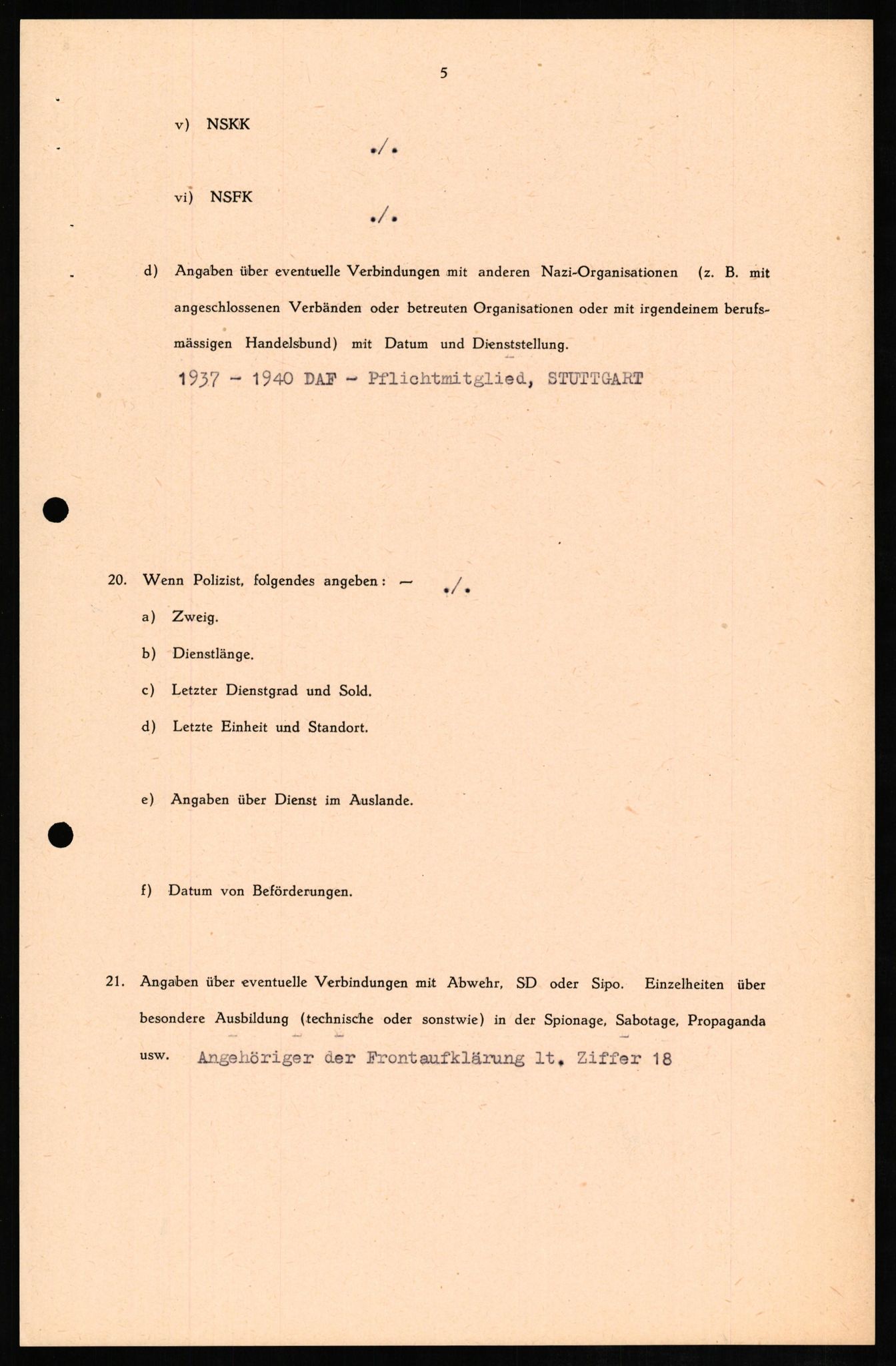 Forsvaret, Forsvarets overkommando II, AV/RA-RAFA-3915/D/Db/L0010: CI Questionaires. Tyske okkupasjonsstyrker i Norge. Tyskere., 1945-1946, p. 625