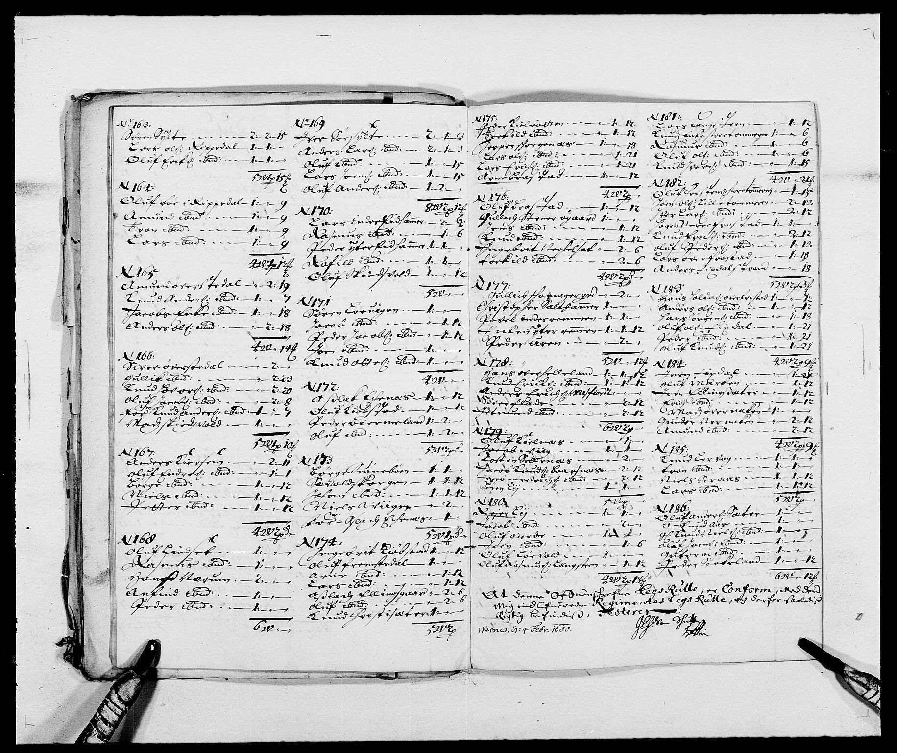 Rentekammeret inntil 1814, Reviderte regnskaper, Fogderegnskap, RA/EA-4092/R55/L3648: Fogderegnskap Romsdal, 1687-1689, p. 88