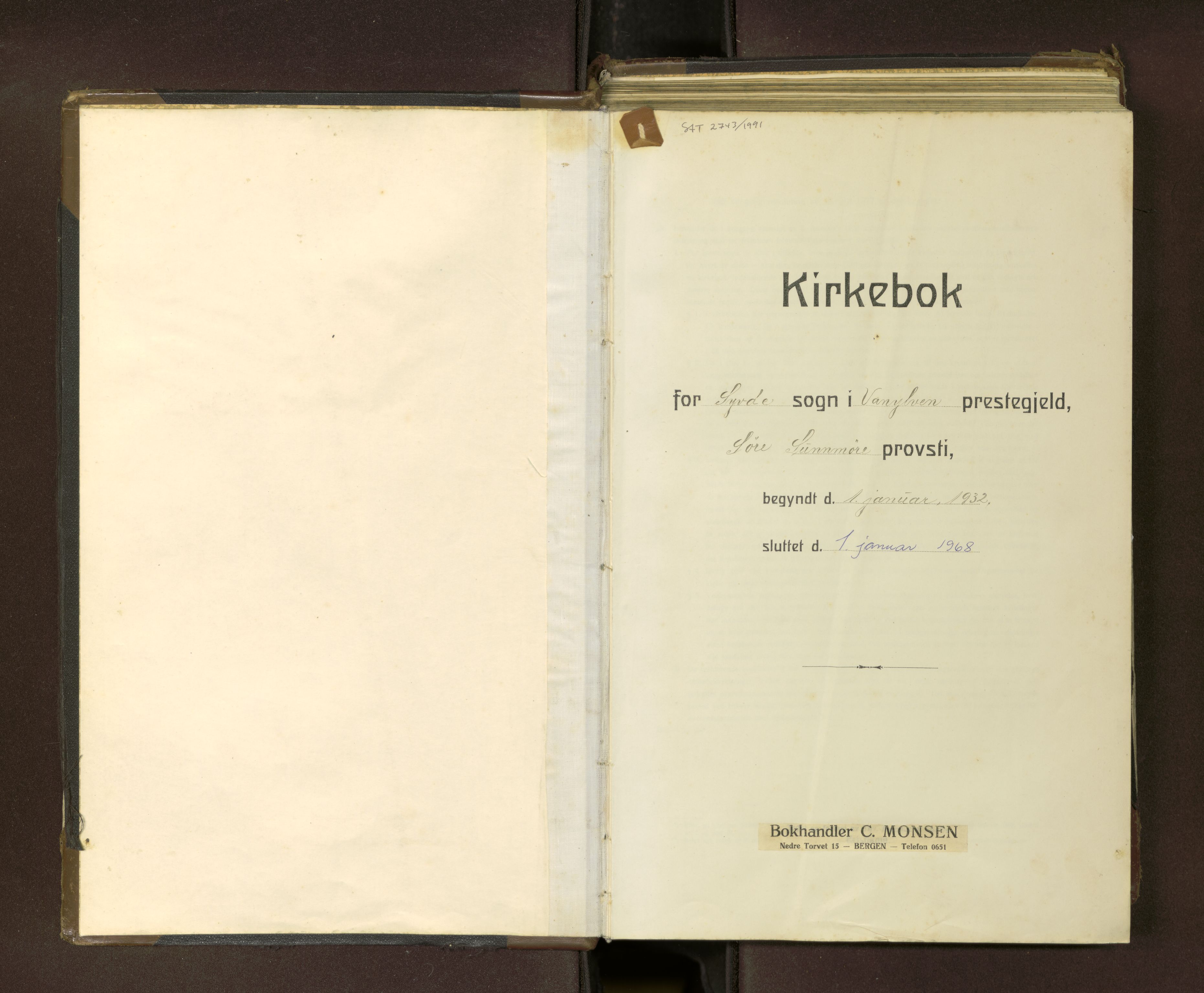 Ministerialprotokoller, klokkerbøker og fødselsregistre - Møre og Romsdal, SAT/A-1454/502/L0029: Parish register (copy) no. 502---, 1932-1968