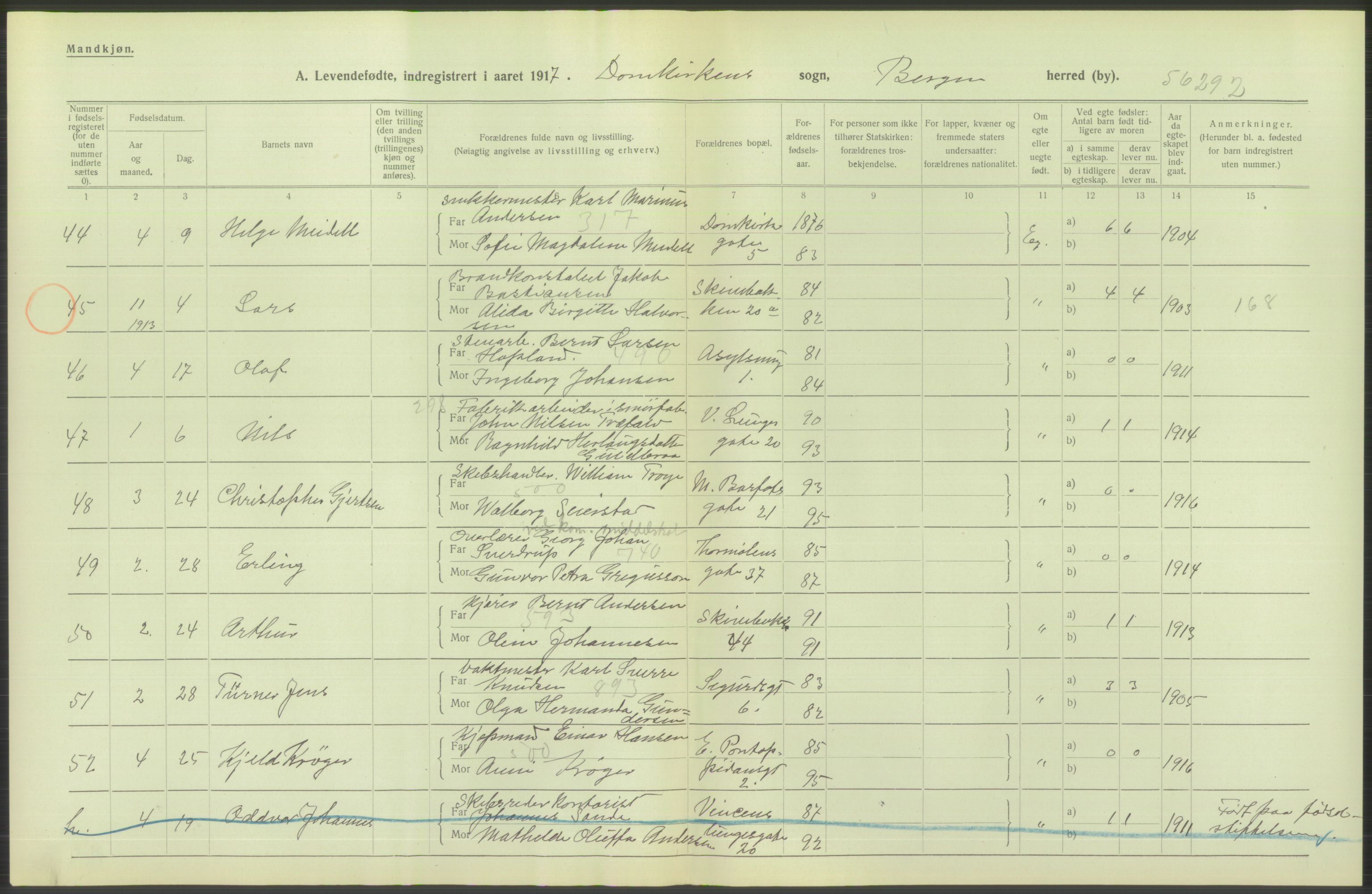 Statistisk sentralbyrå, Sosiodemografiske emner, Befolkning, AV/RA-S-2228/D/Df/Dfb/Dfbg/L0037: Bergen: Levendefødte menn og kvinner., 1917, p. 52