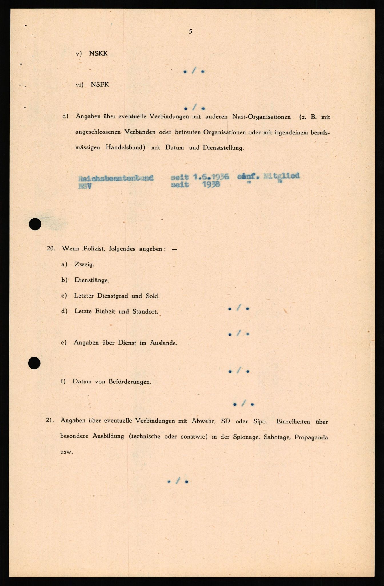 Forsvaret, Forsvarets overkommando II, AV/RA-RAFA-3915/D/Db/L0027: CI Questionaires. Tyske okkupasjonsstyrker i Norge. Tyskere., 1945-1946, p. 128