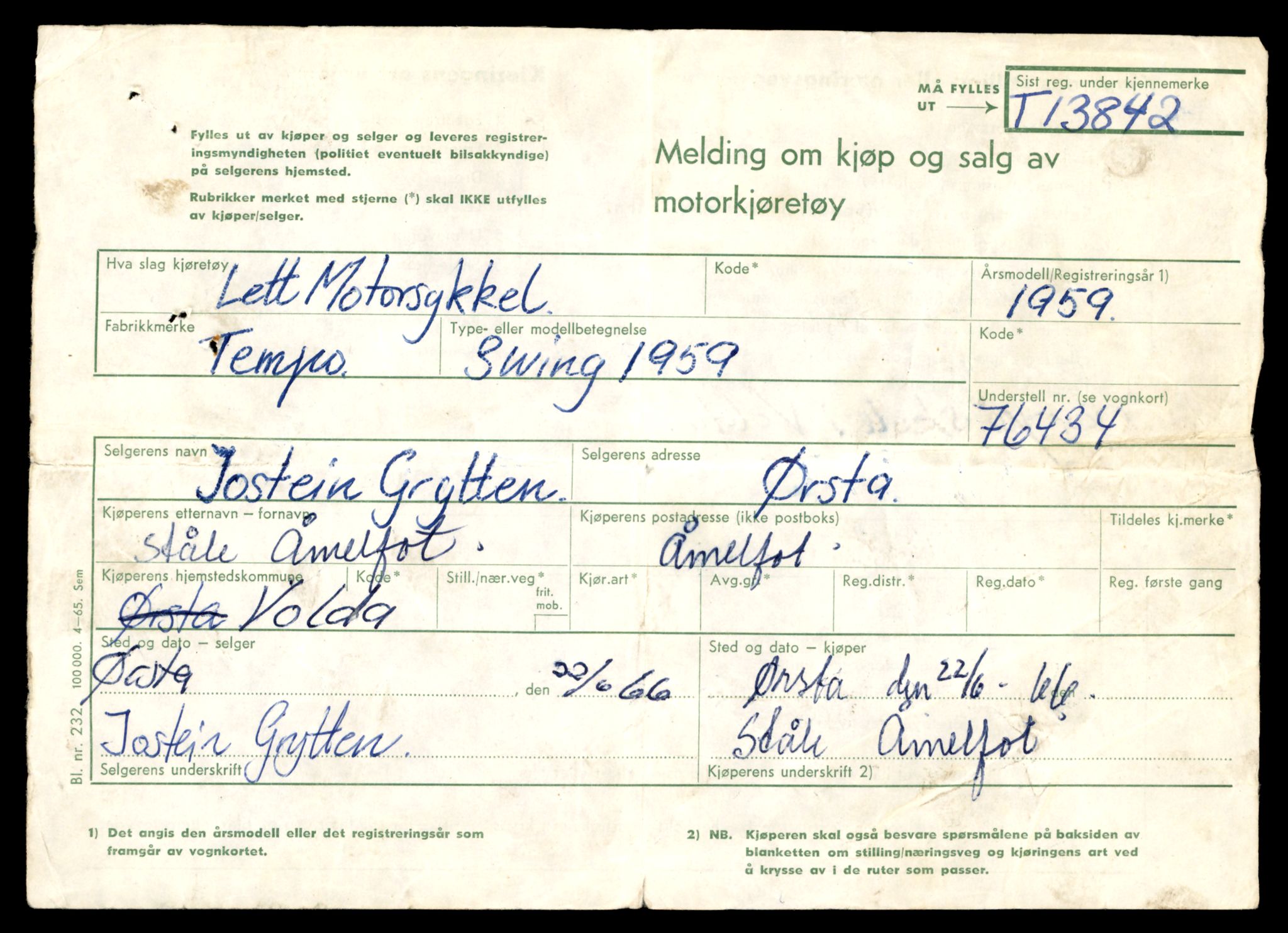 Møre og Romsdal vegkontor - Ålesund trafikkstasjon, AV/SAT-A-4099/F/Fe/L0041: Registreringskort for kjøretøy T 13710 - T 13905, 1927-1998, p. 2393