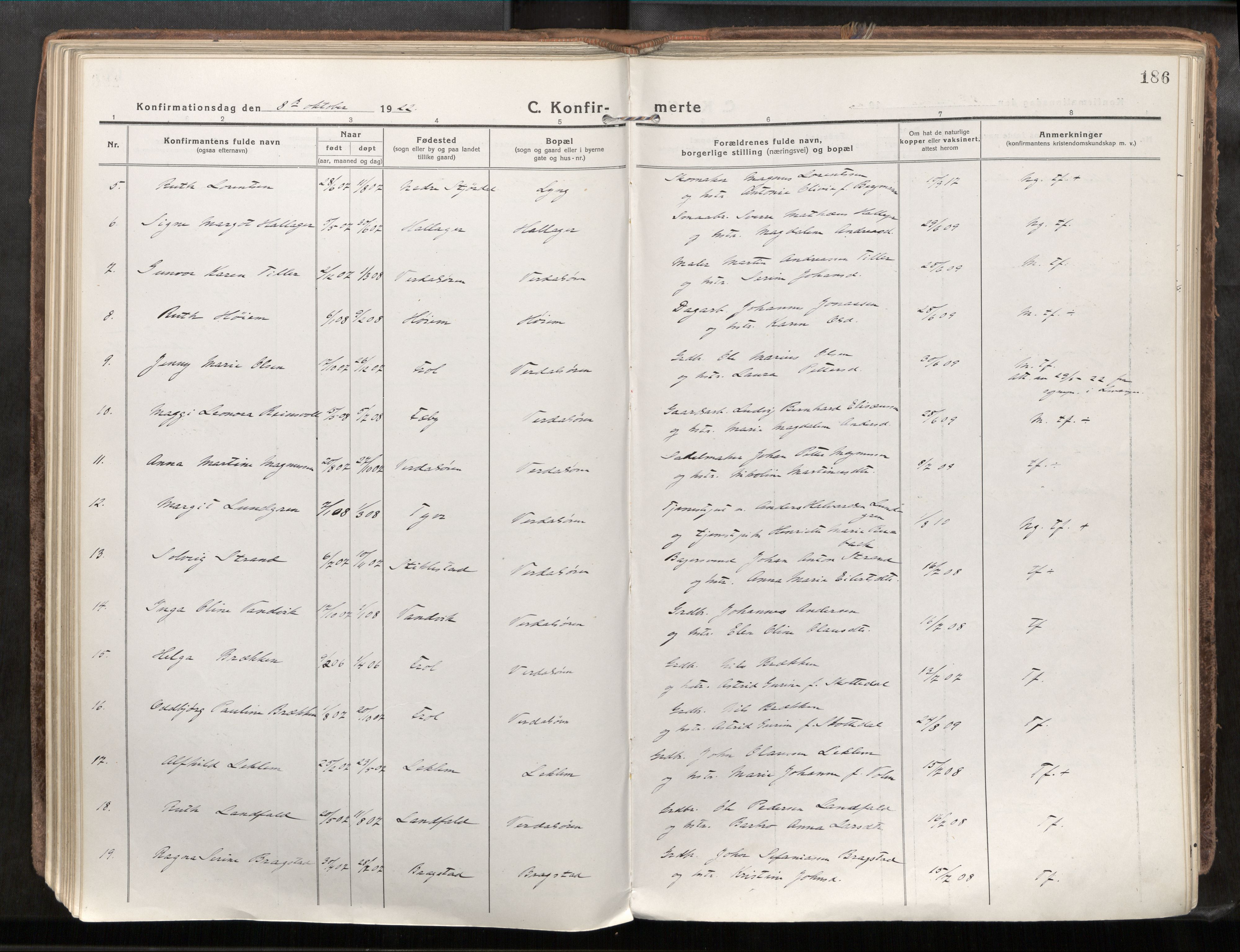 Verdal sokneprestkontor, SAT/A-1156/2/H/Haa/L0001: Parish register (official) no. 1, 1917-1932, p. 186