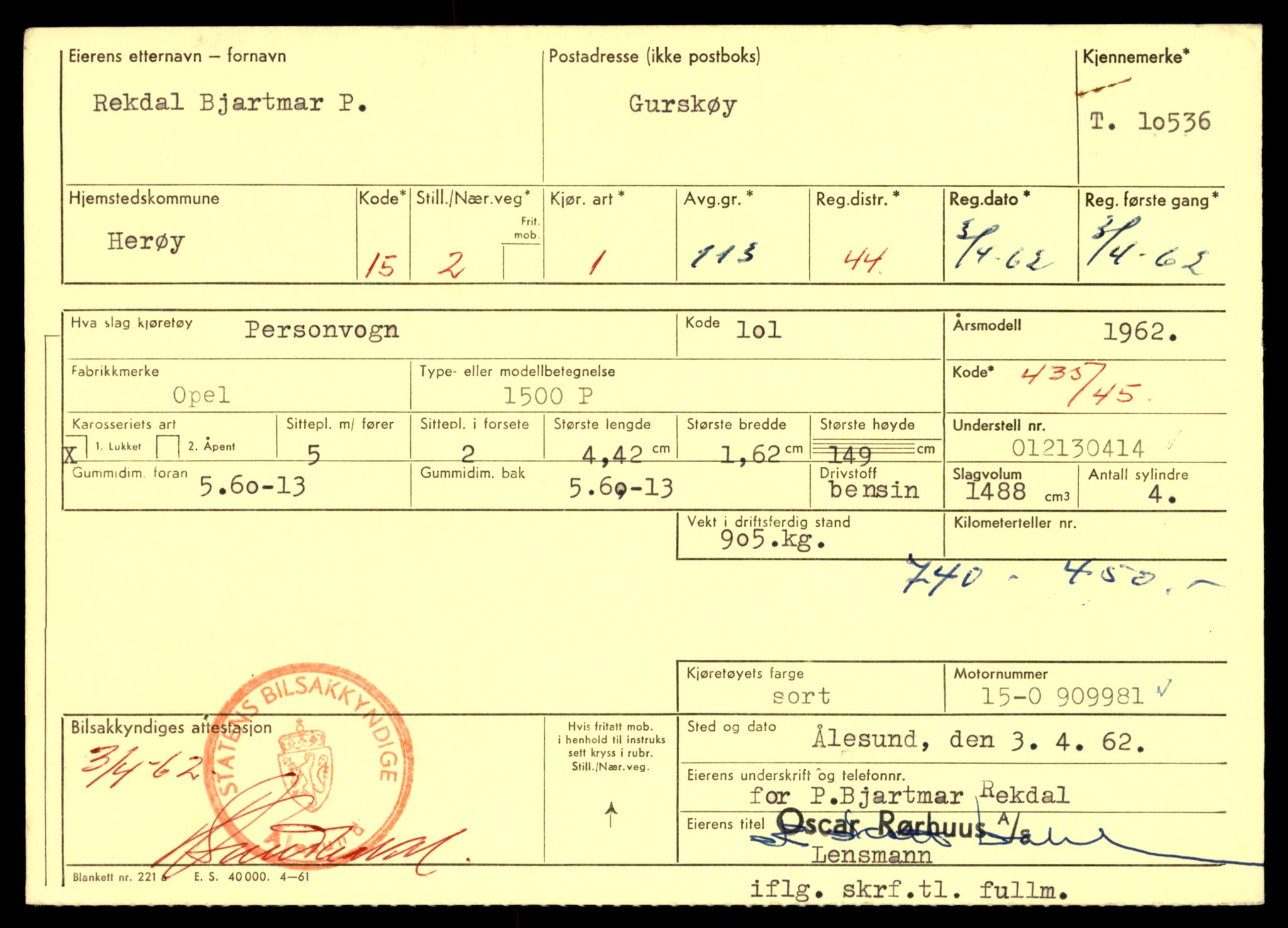 Møre og Romsdal vegkontor - Ålesund trafikkstasjon, AV/SAT-A-4099/F/Fe/L0021: Registreringskort for kjøretøy T 10471 - T 10583, 1927-1998, p. 1809